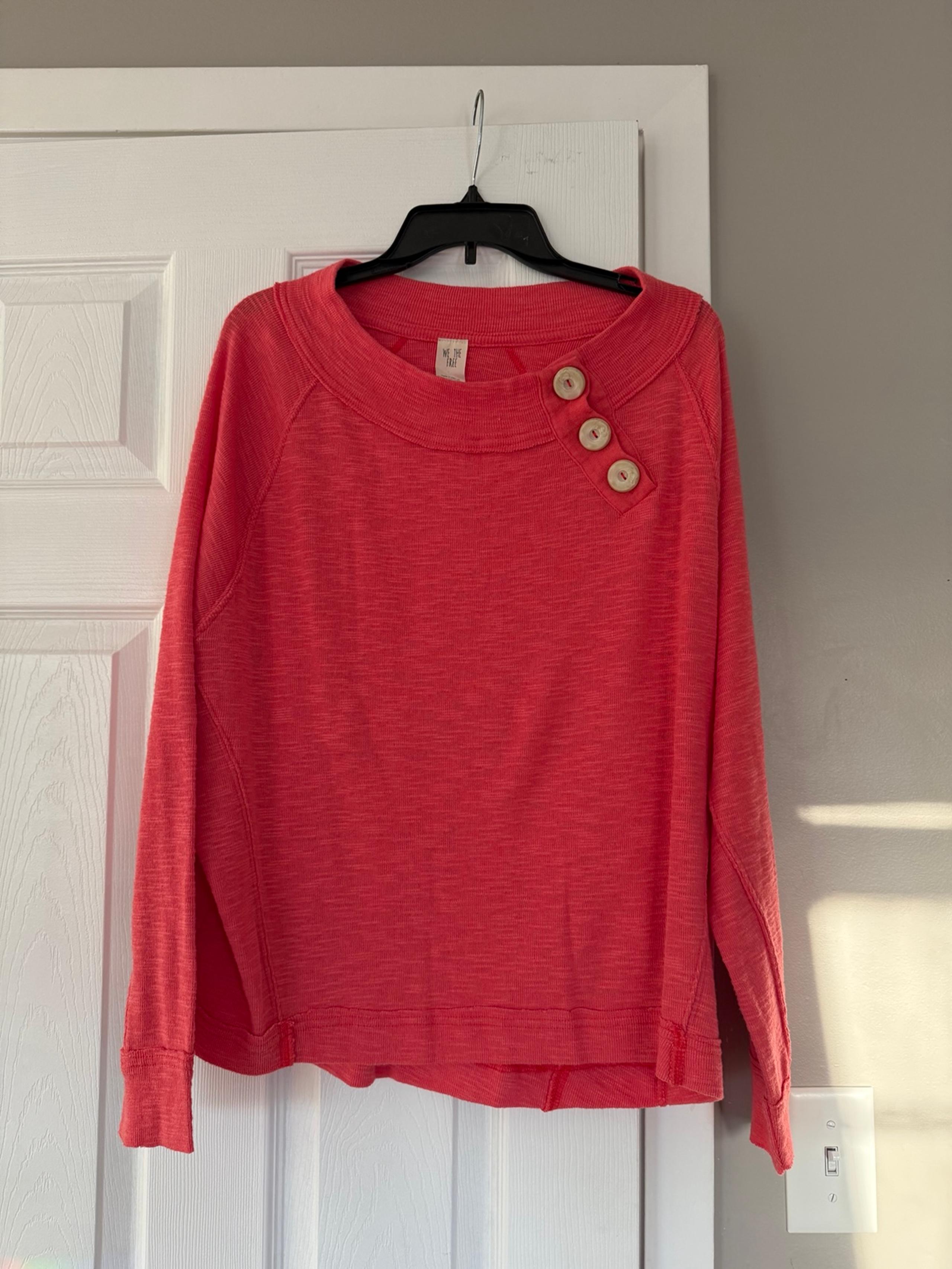 We The Free pullover sweater top size large