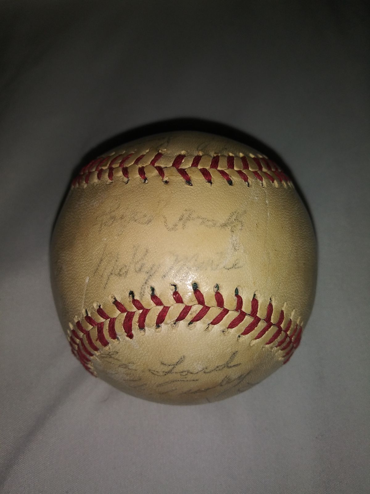 NY Yankees team signed ball lot