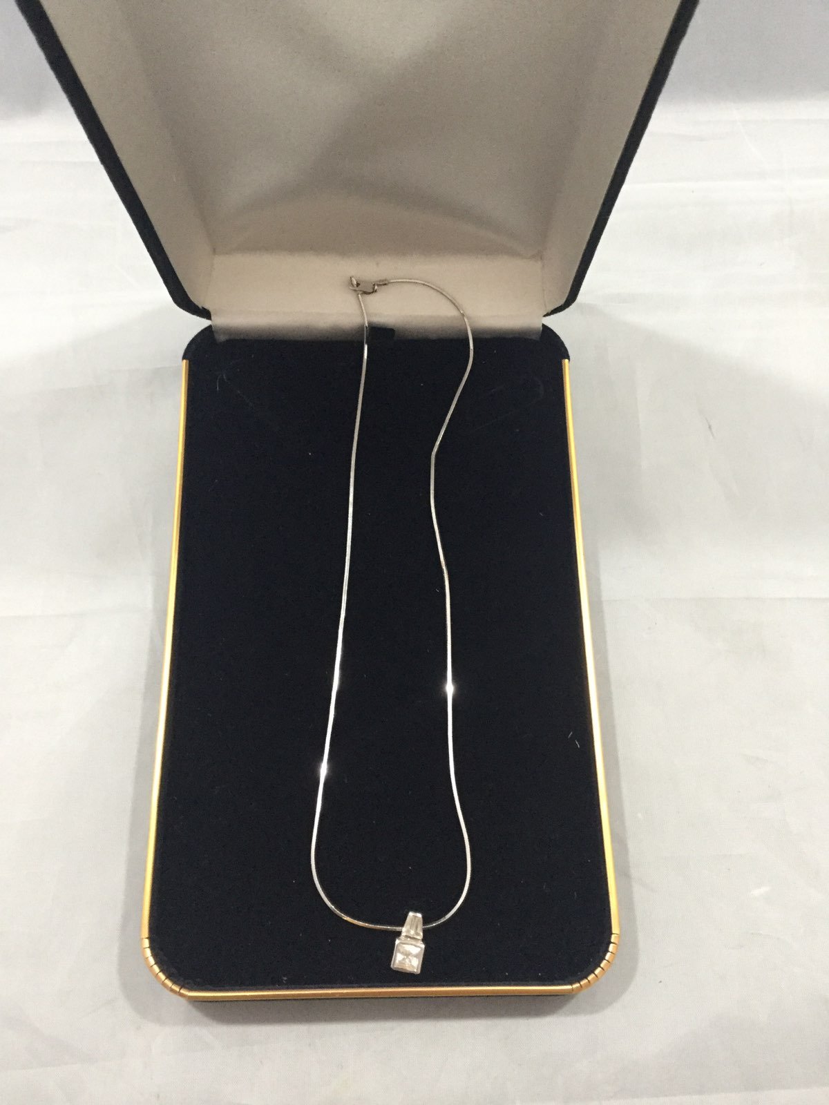 Italy .925 Silver 16 Chain with Crystal Pendant