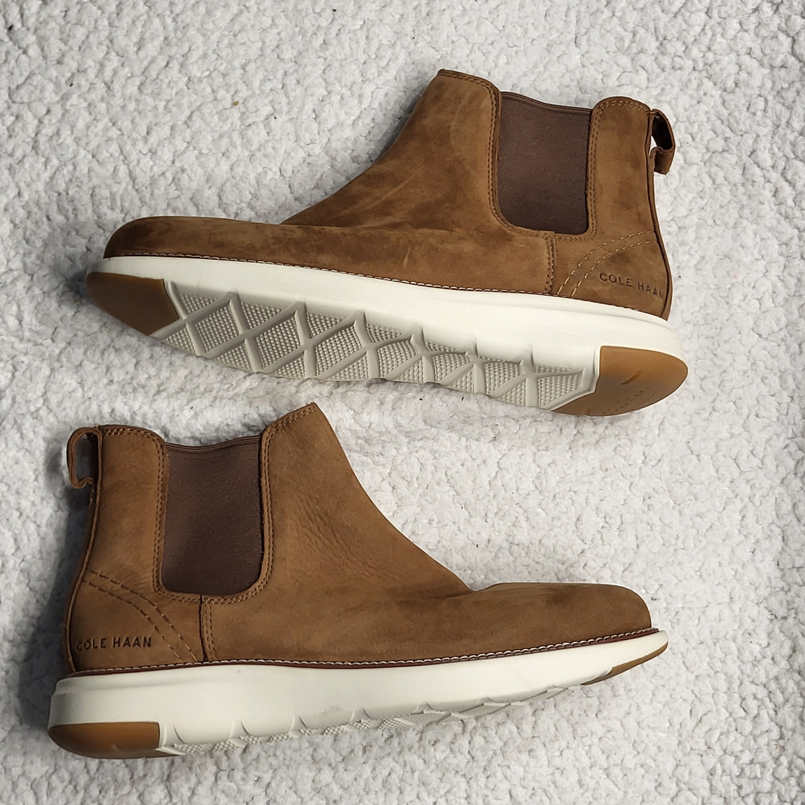 NWOB Cole Haan Men's Grand Atlantic Chukka Water Resistant Leather Boot sz 7.5 M