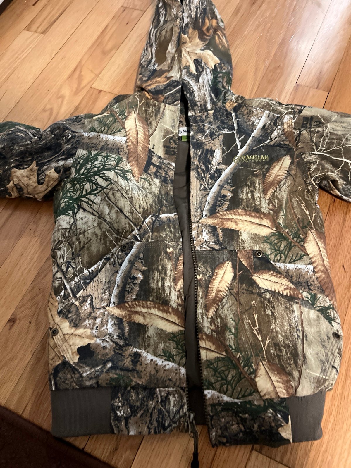 Magellan boys jacket xs never worn with tag