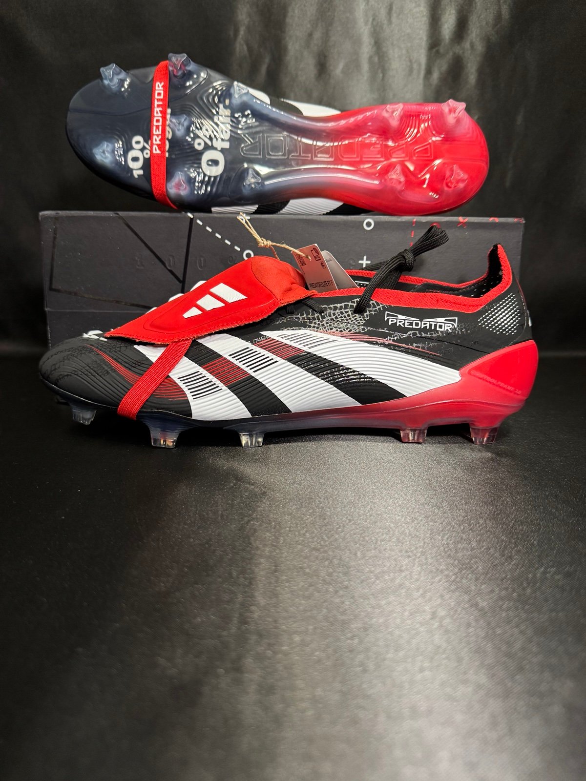 Predator Elite Fold-Over Tongue Firm Ground BWR Cleats