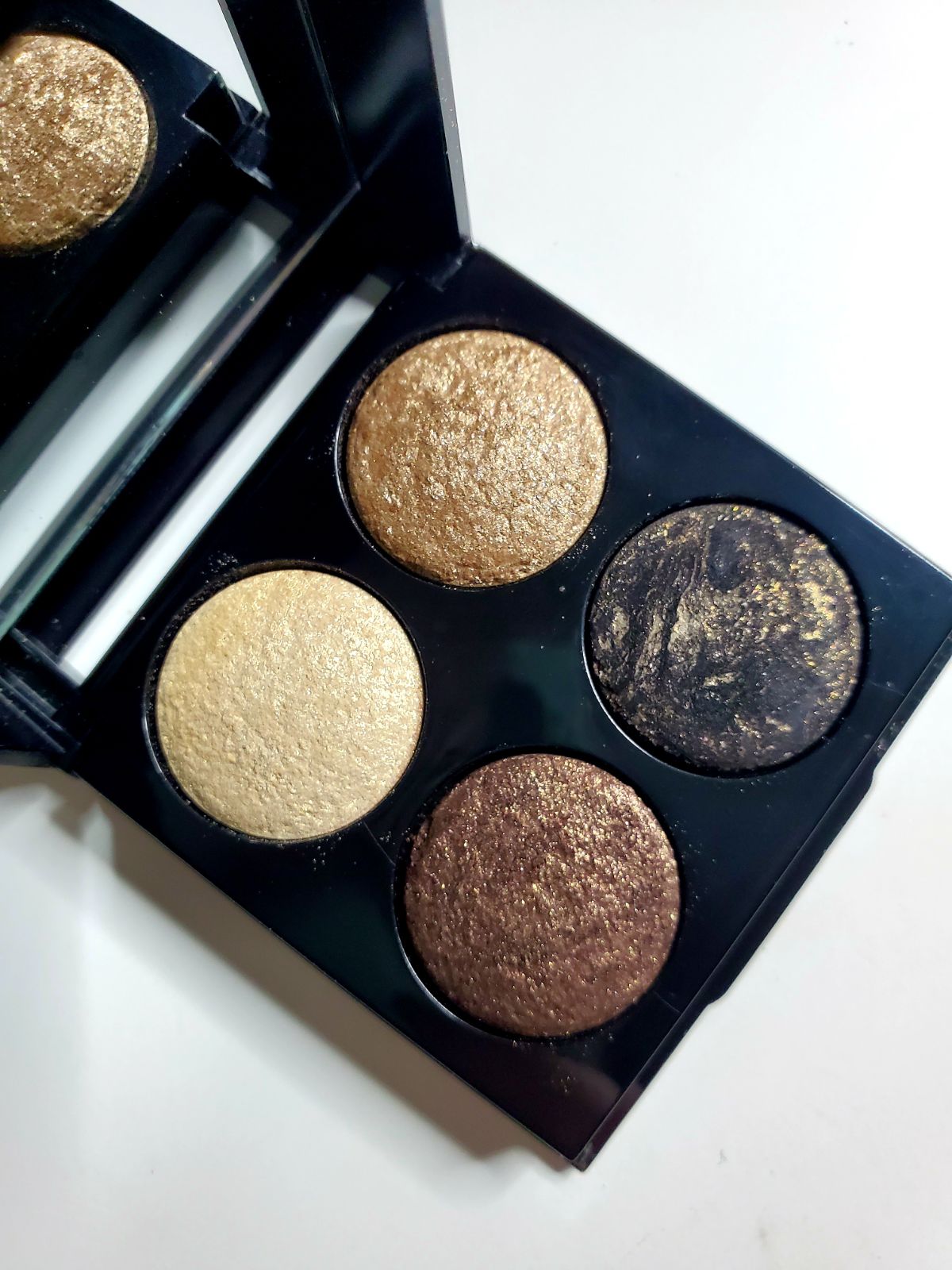 Bobbi brown chocolate & gold eye paint