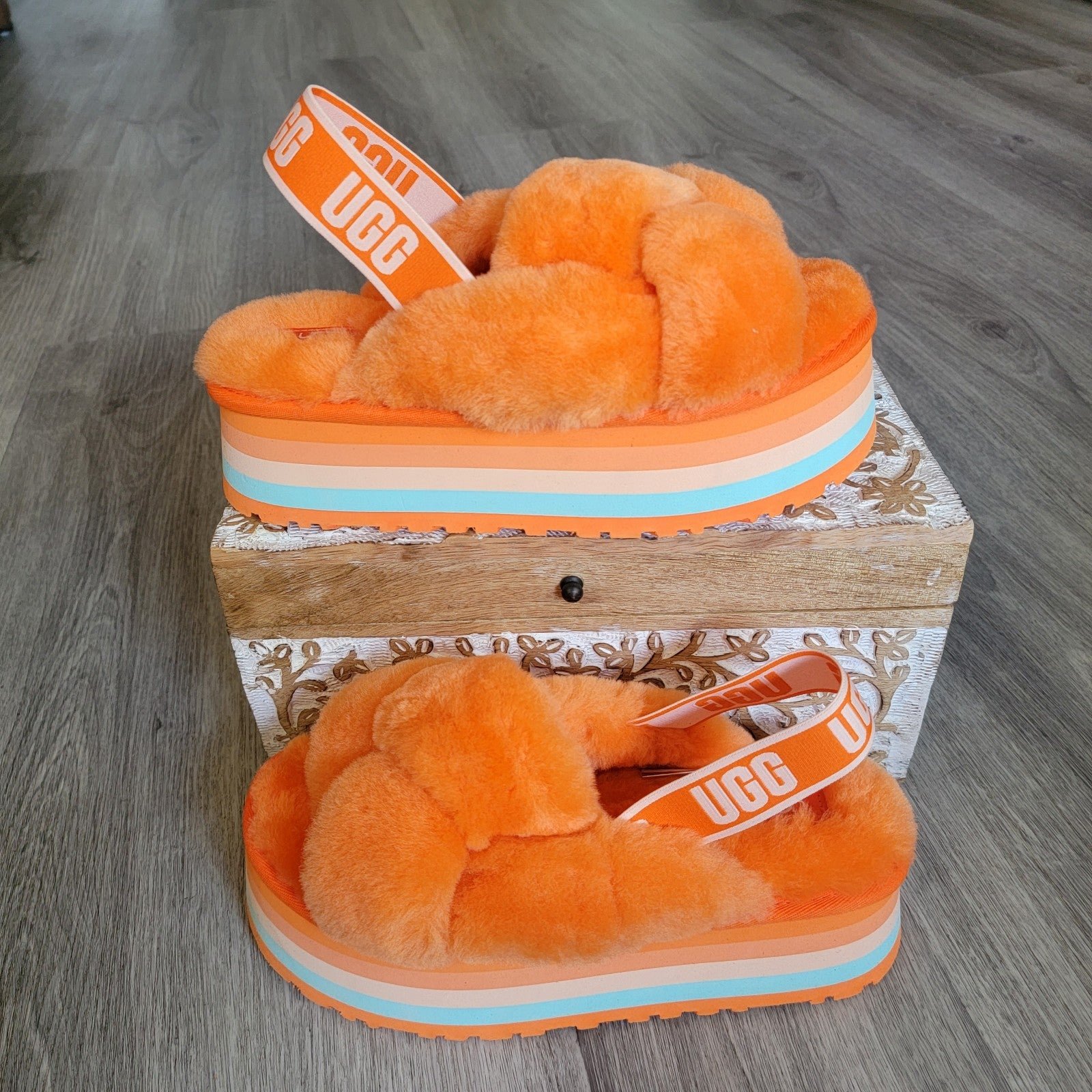 UGG Disco Knot Slide