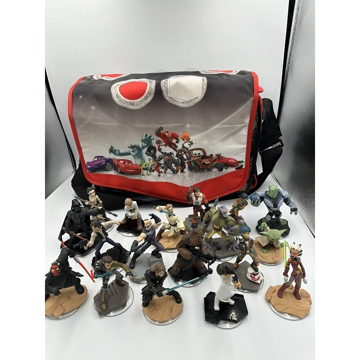 Disney Infinity 3.0 Star Wars Play Set Lot of 18 Character w Bag & 3 Portal Pads