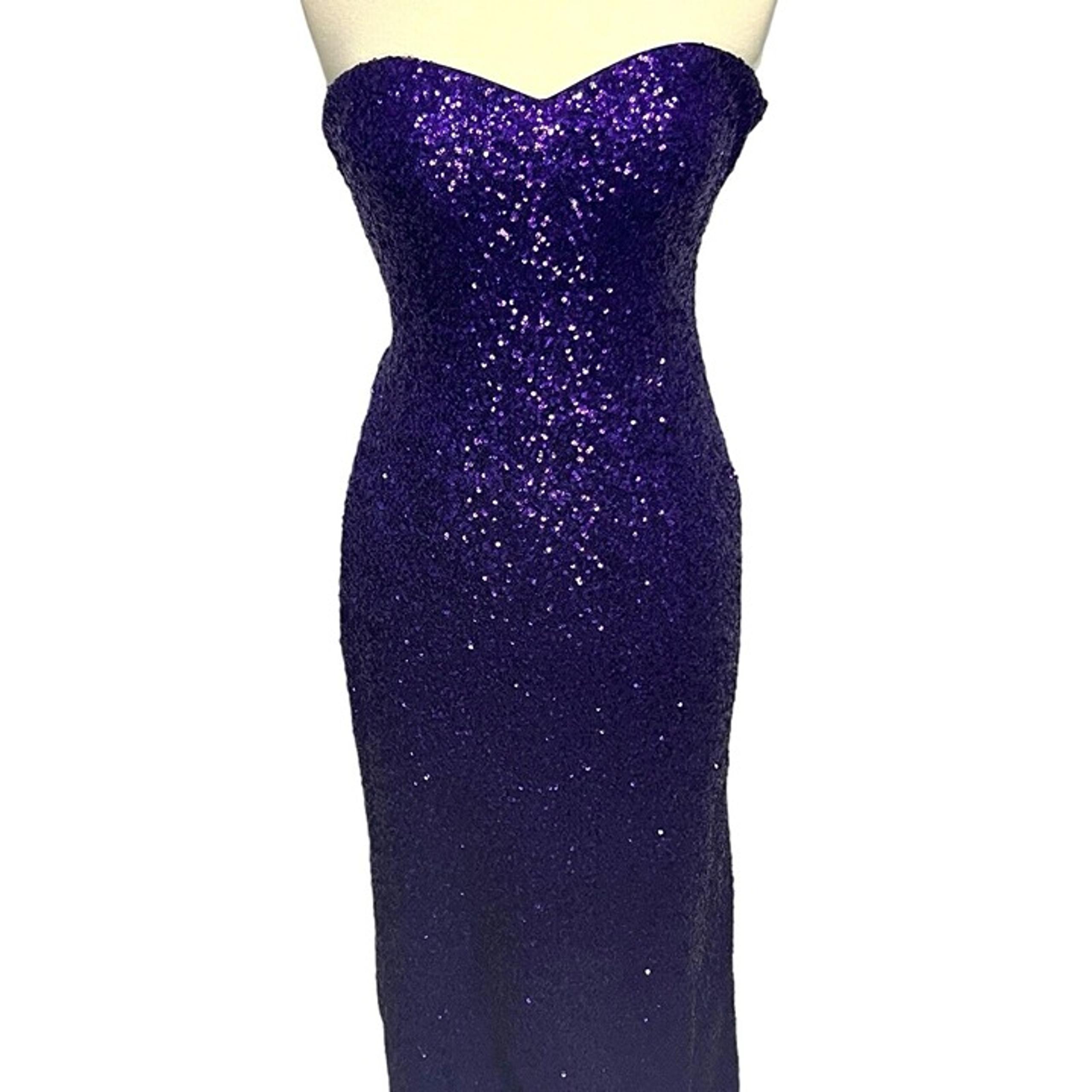 La Femme Maxi Dress Women’s Sz 8 Purple Sequins Sweetheart Neckline Cutout Back