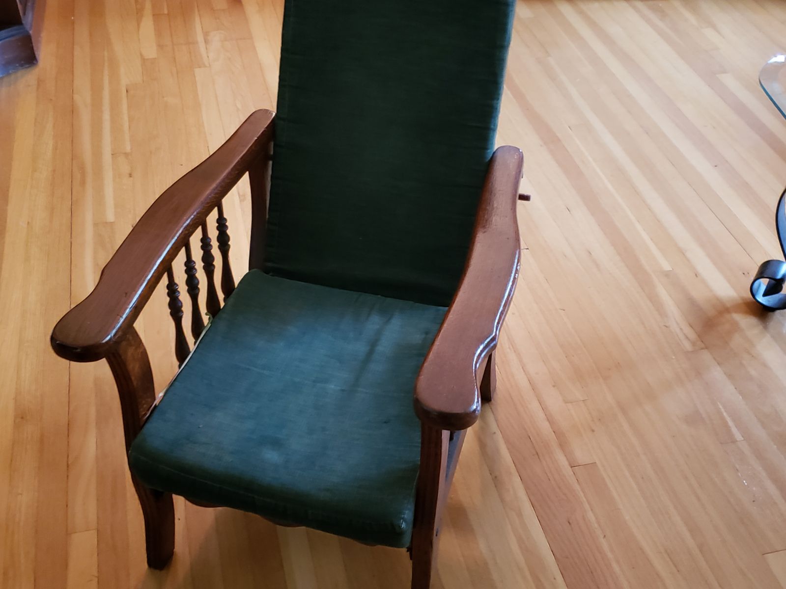 Child's 2 position recliner