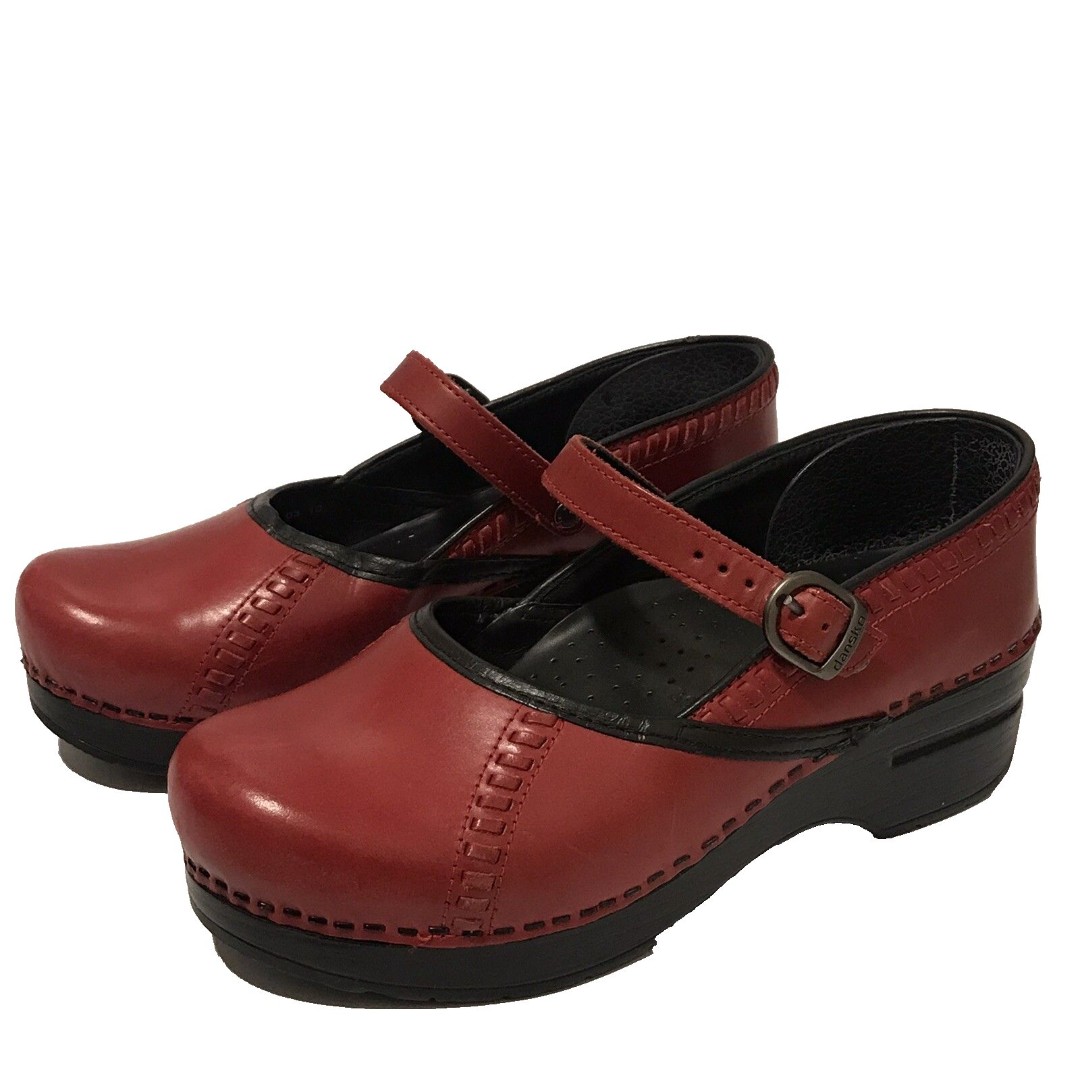 Dansko Mary Jane Comfort Clogs Women's Size 36 EU Red Leather Adjustable Strap