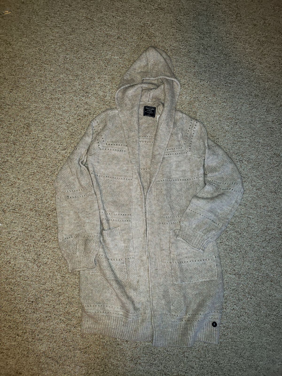 Abercrombie & Fitch cardigan sweater S