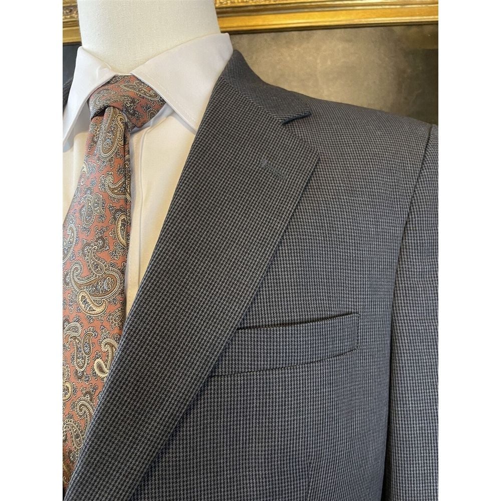 Jos A Bank 42R Gray Small Houndstooth 100% Wool 2Btn Blazer Jacket