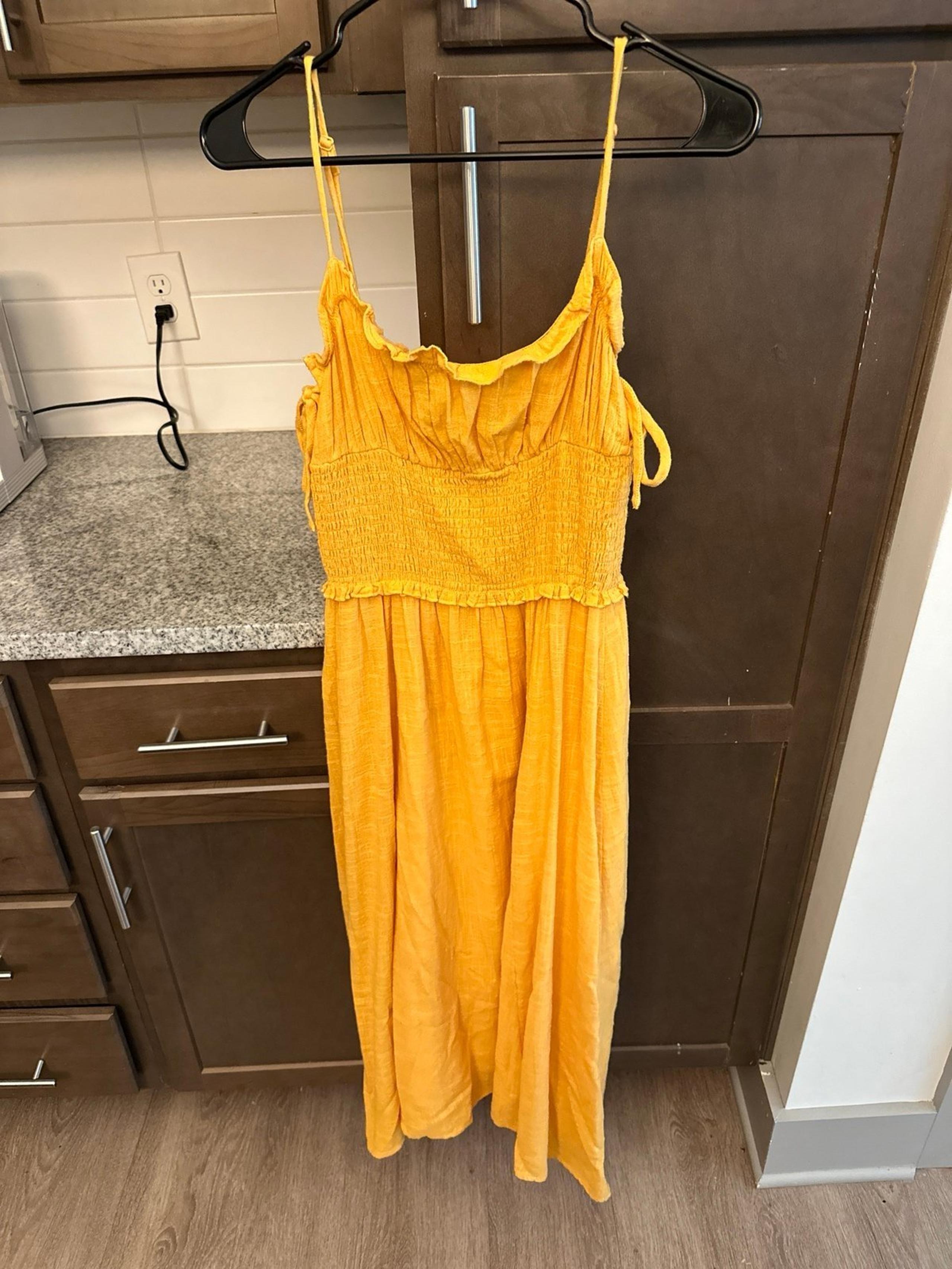 urban outfitters midi dress