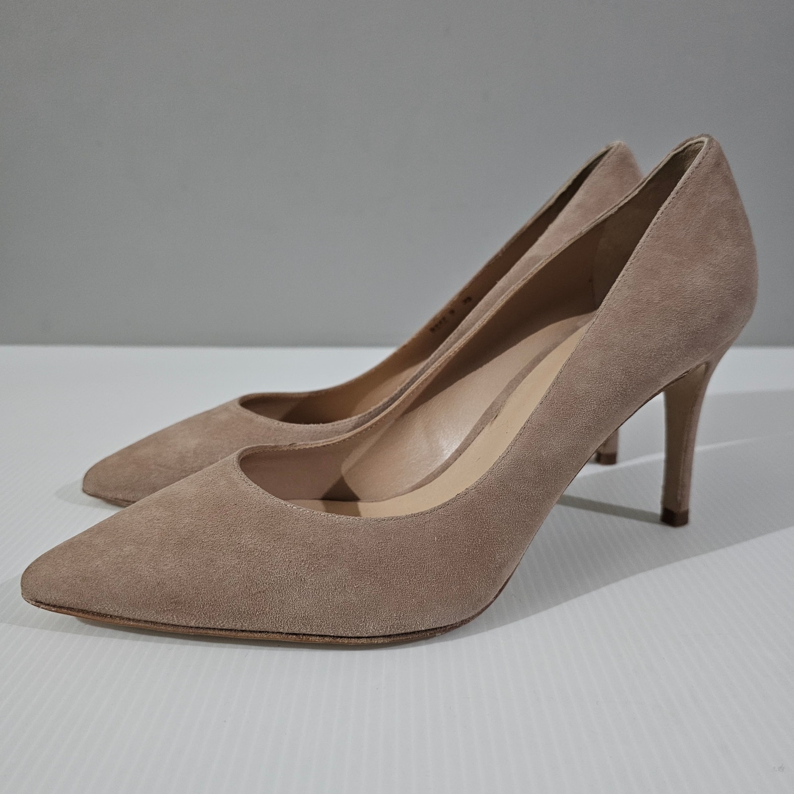 L'agence Eloise Pump Stiletto Heel Mink Tan Suede EU Size 39 US 9