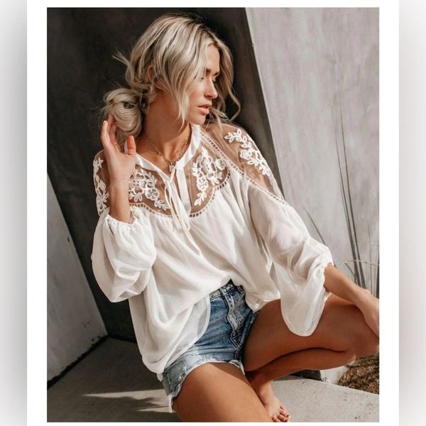 Impressions Top Blouse Lace Embroidery Boho Cream Color Size M L