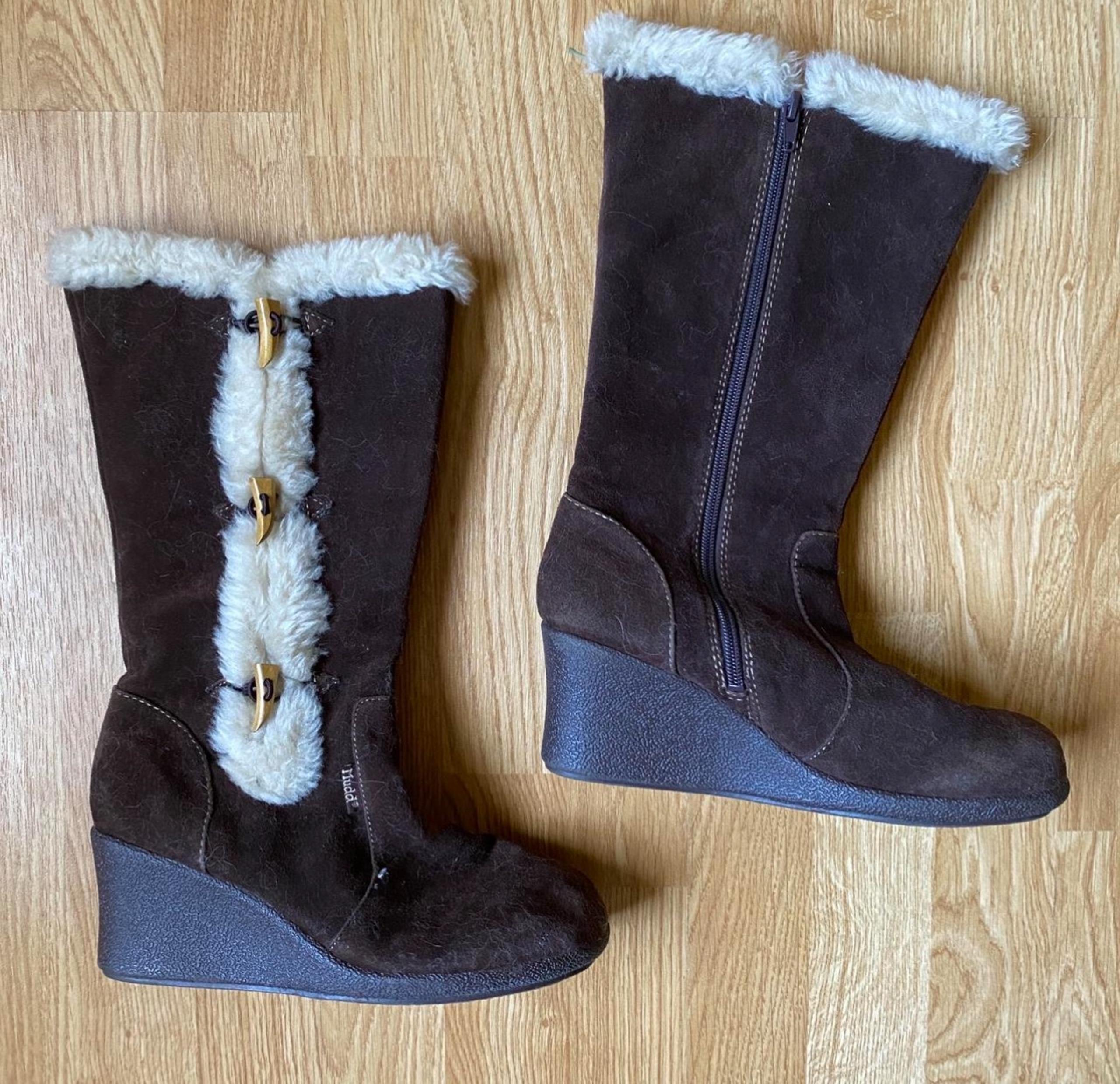 vintage mudd boots