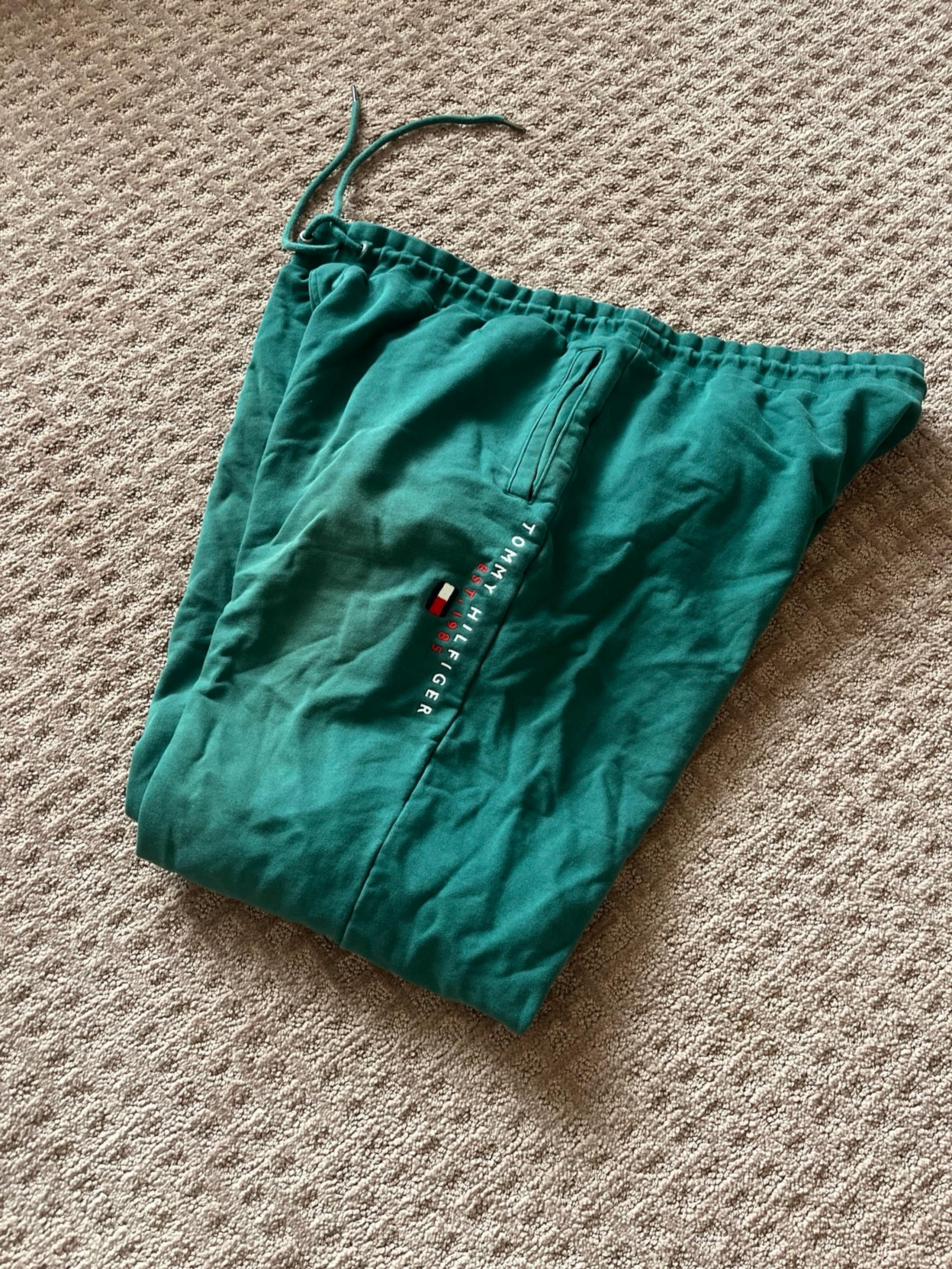 Tommy Hilfiger men’s sweatpants