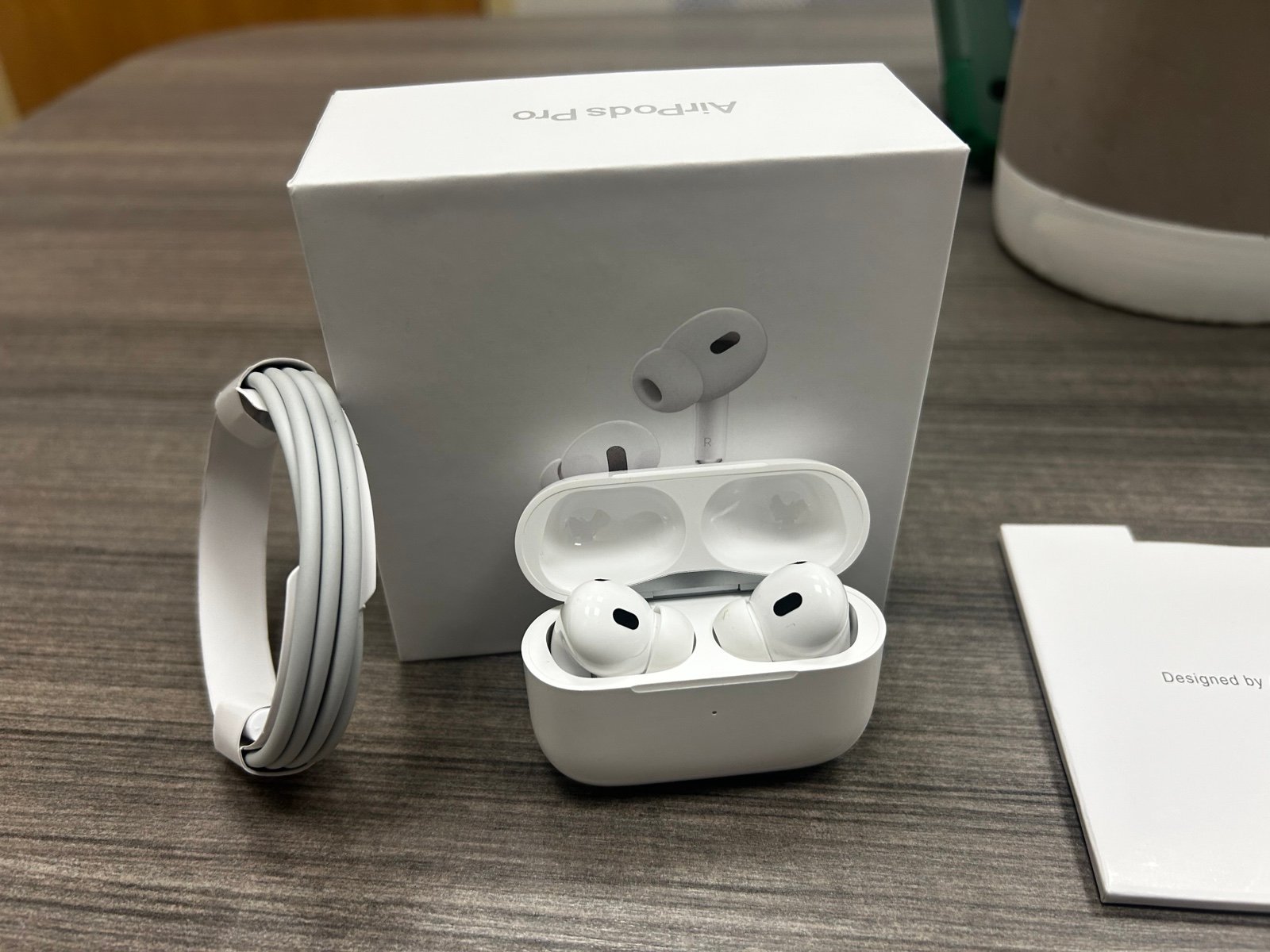 AirPods