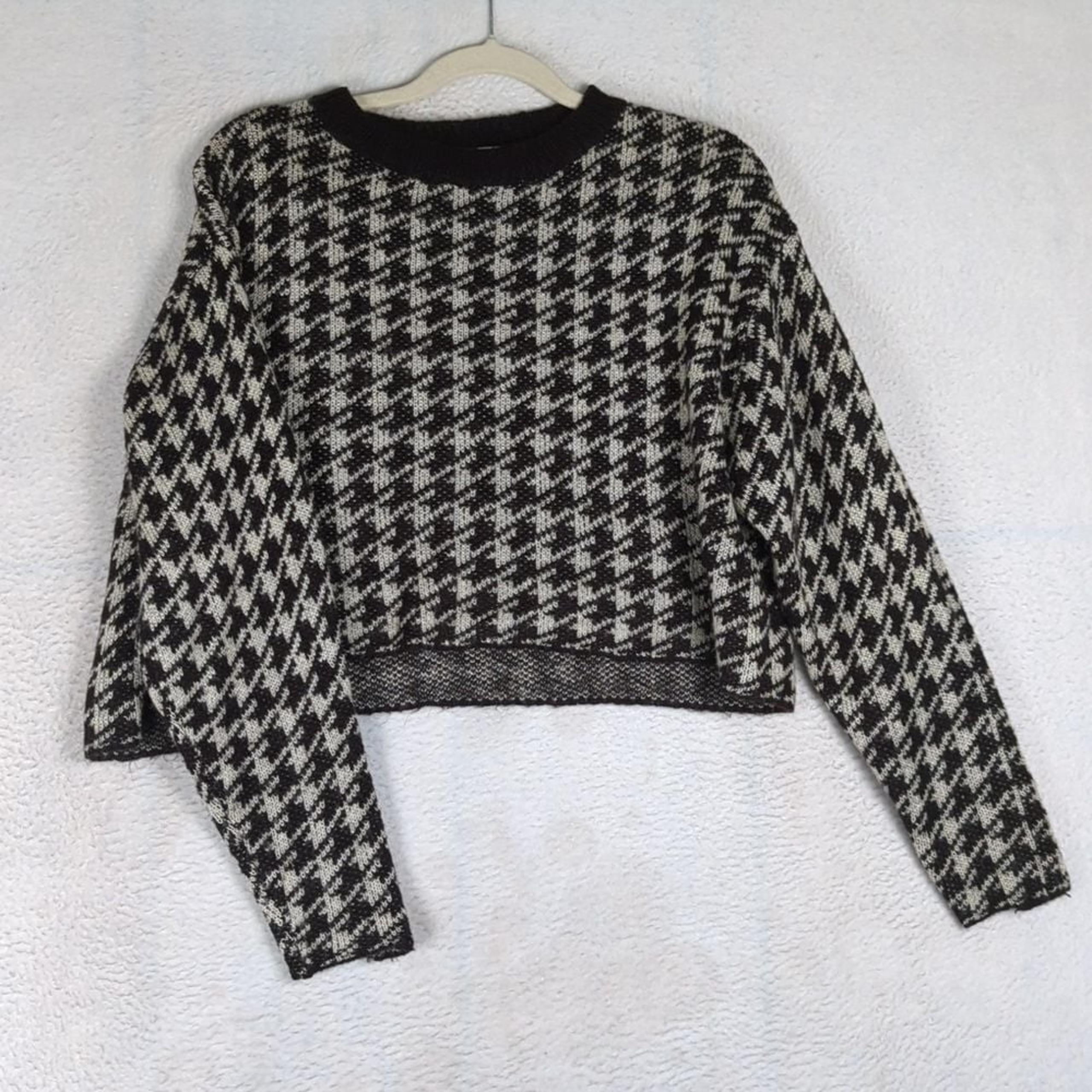 VIGOSS Women's Black & White Houndstooth Cropped Crewneck Boxy Sweater Size S