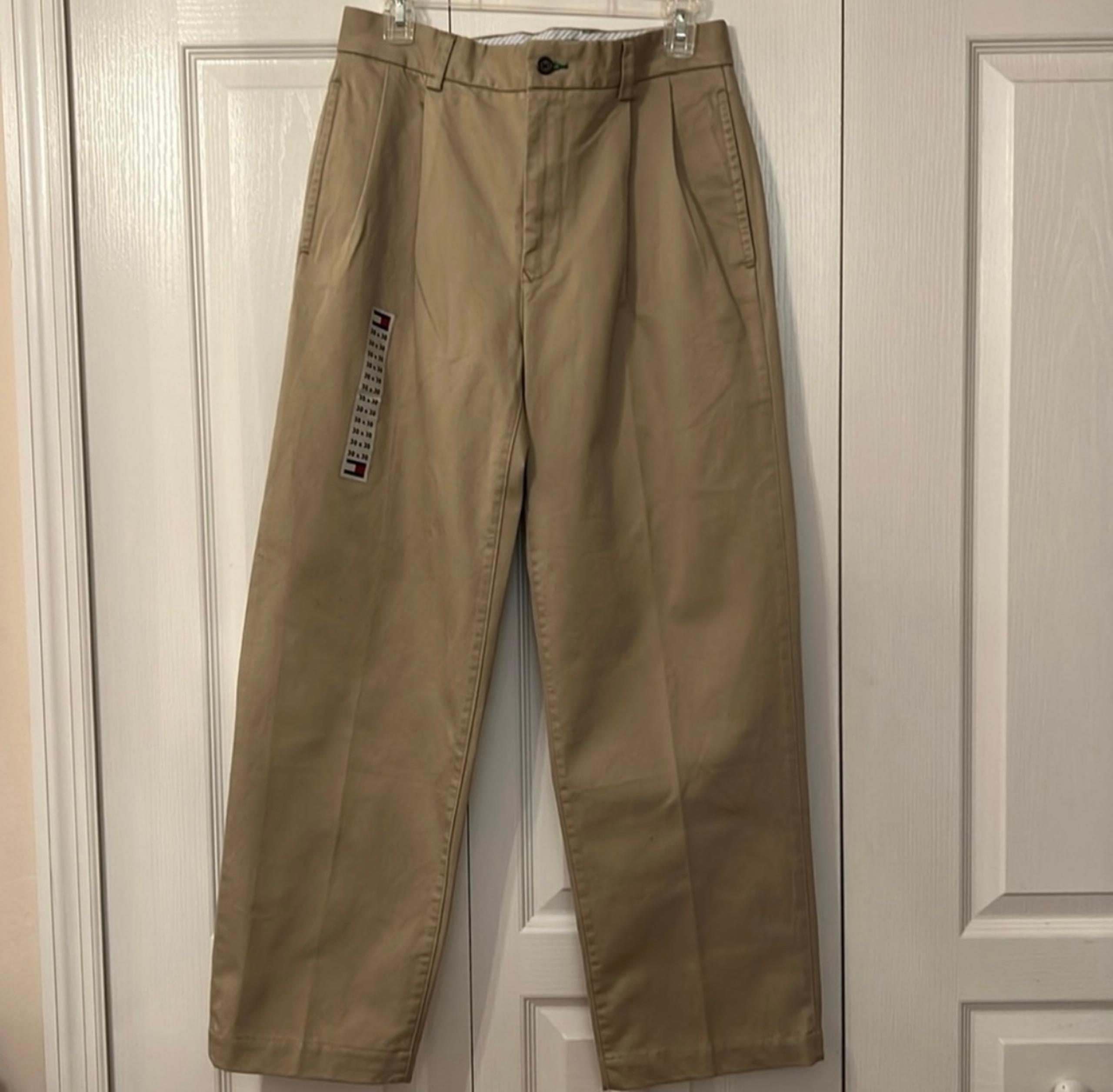 Tommy Hilfiger Mens 30 x 30 Cream Straight Leg Flat Front Khaki Chino Pants New