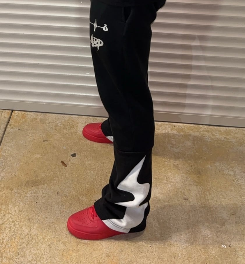 Men’s stacked sweat pants