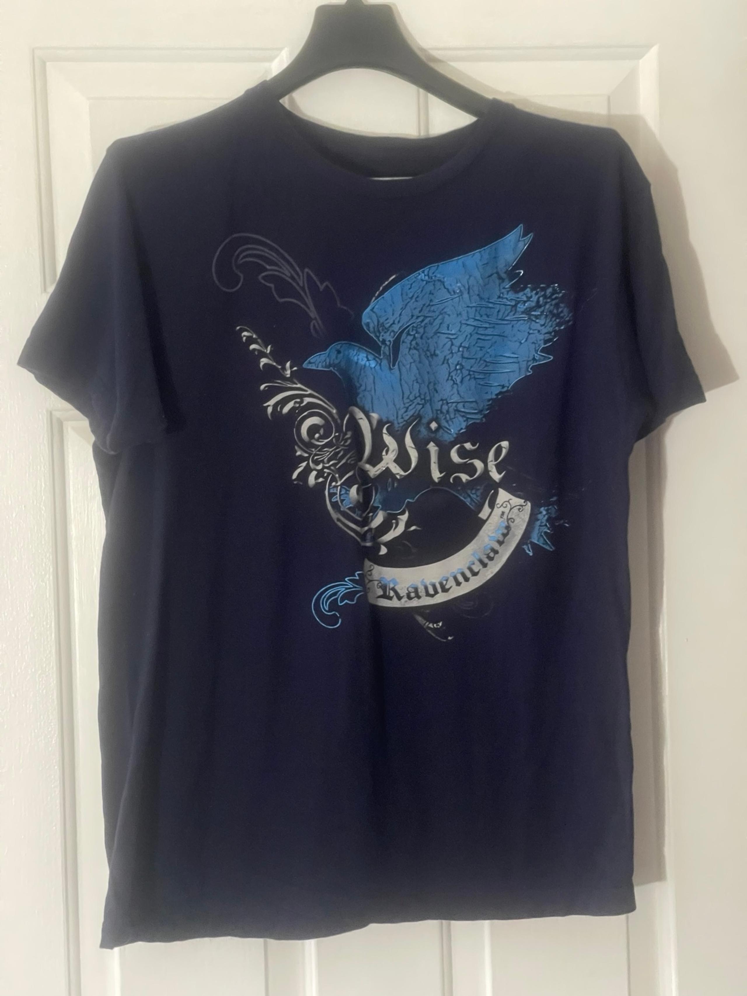Harry Potter Ravenclaw L Blue Universal Studios Wise Short Sleeved T Shirt.