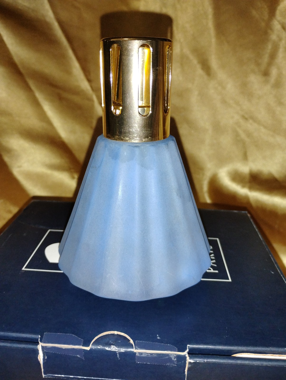 Lampe Berger Blue Paris Oil Lamp Fluted Triangle Frosted Shape GUC