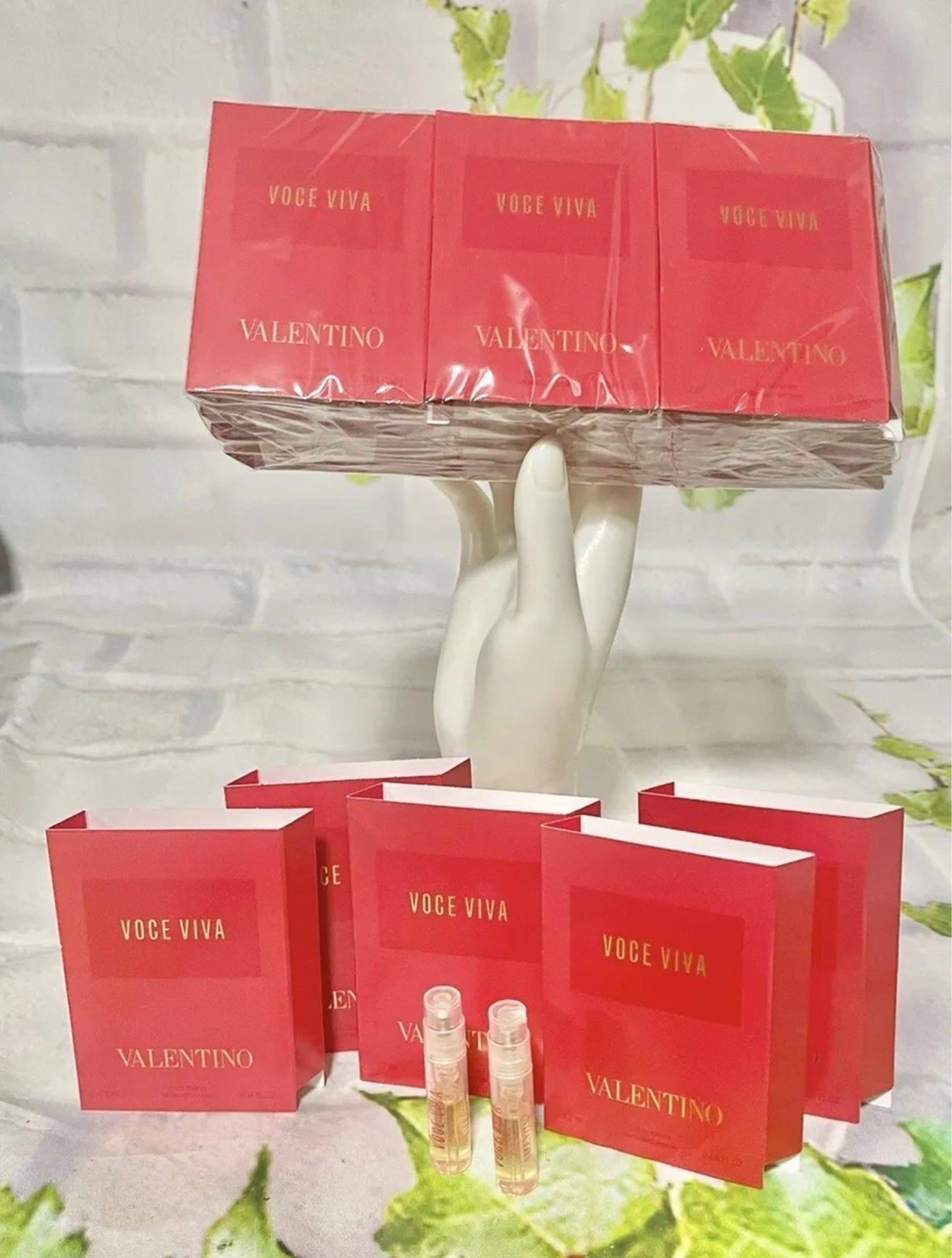 Valentino Voce Viva Eau De Parfum 1.2ml /0.04oz. New 6 PCS VIAL SPRAY