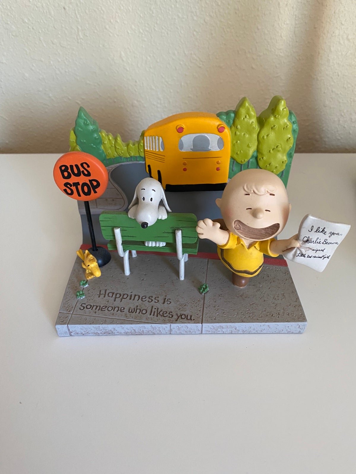 Charlie Brown & Snoopy Figurine Statue Happiness Someone who likes