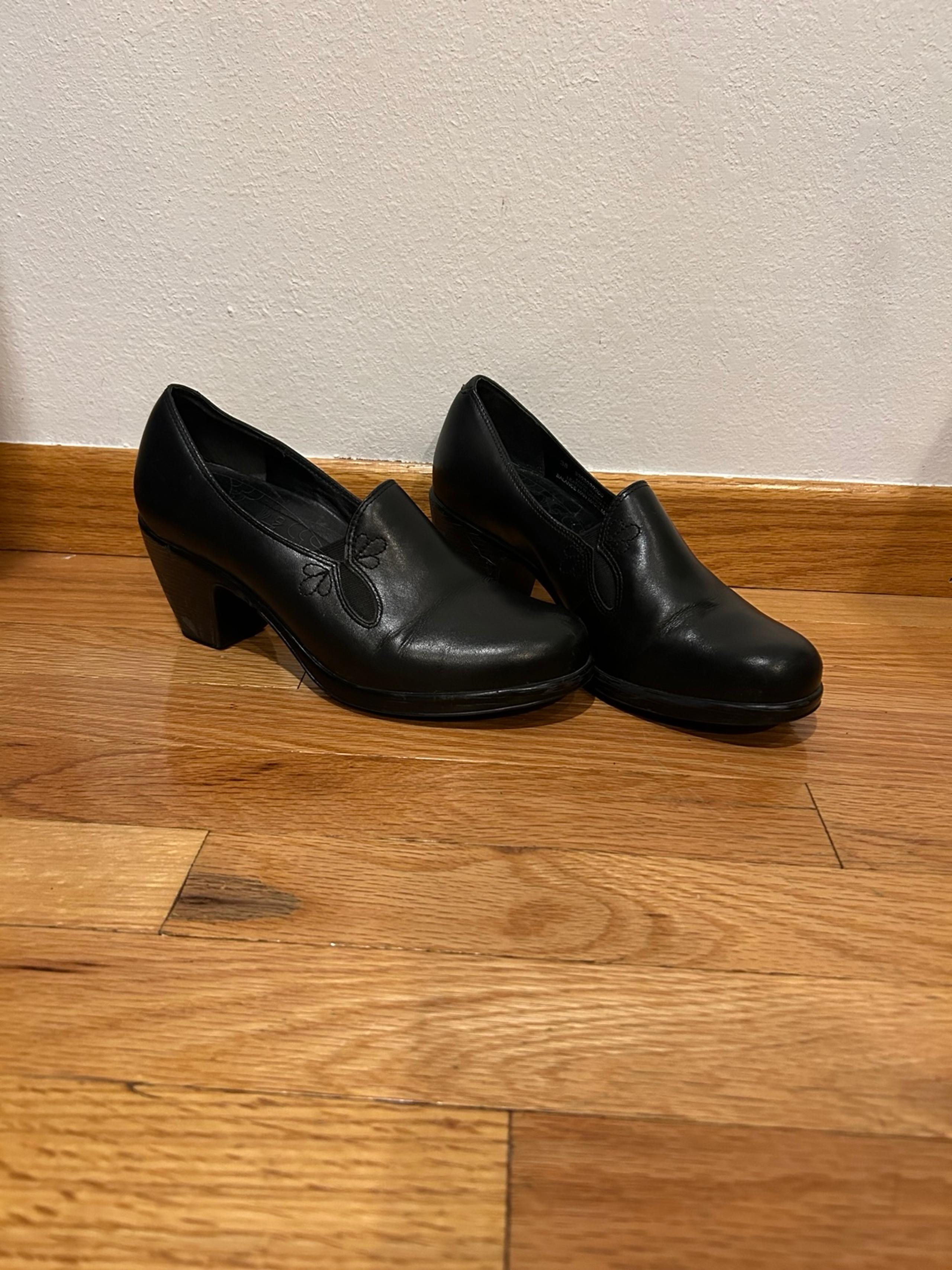 Dansko Beth Pumps Heels Black Nappa Leather Slip On Womens Size EU38/US 7.5-8