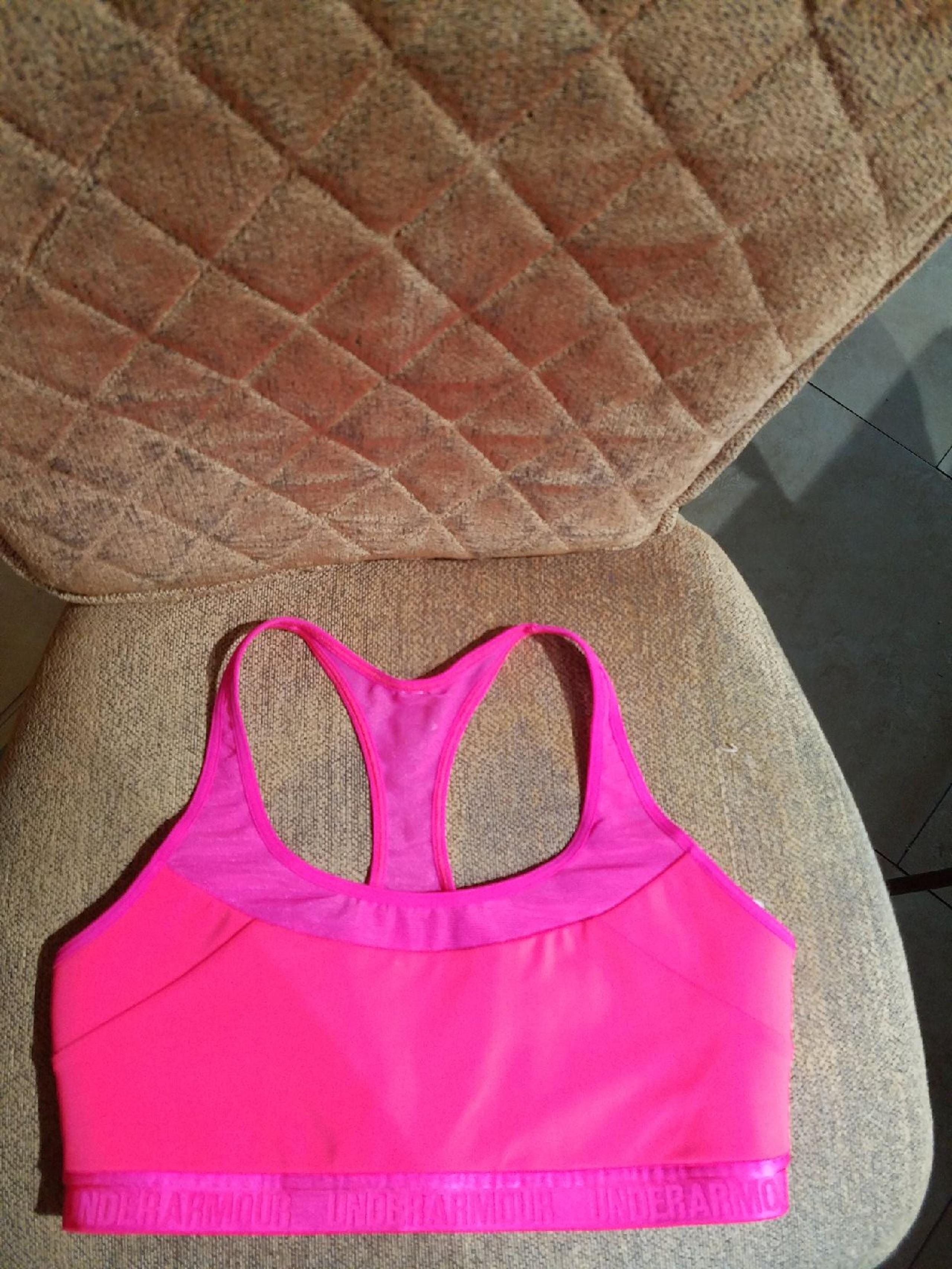 Under Armour Breathe Pink Logo Band Compression Active Sports Bra