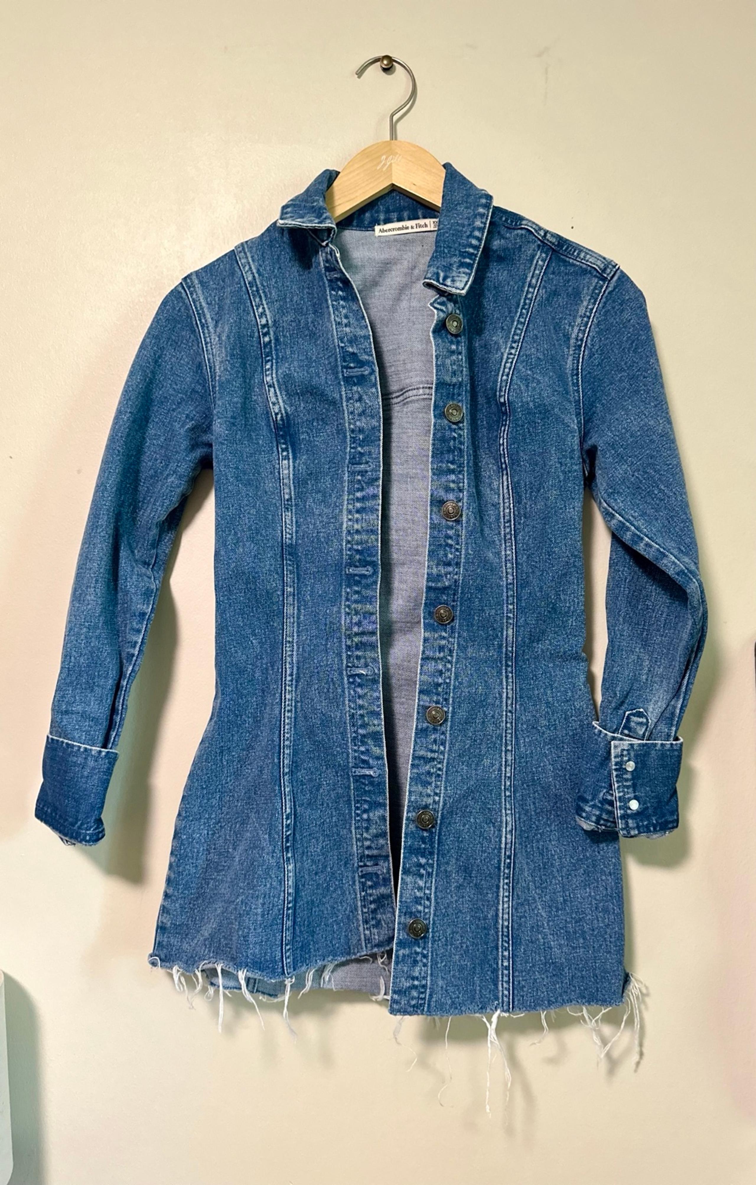Abercrombie&Fitch Fitted Long Denim Jacket