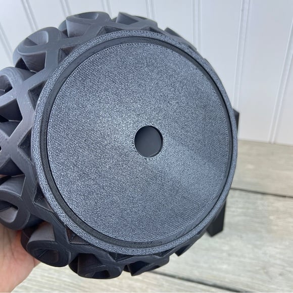 Modern Indoor Flower Pot, The Cylas Planter Pot w/ Drainage Hole, 3D Printed