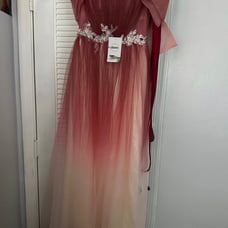 Formal/ prom dress