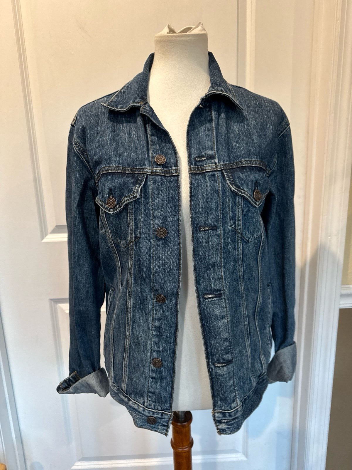 Lucky Brand women’s button-down denim jean jacket
