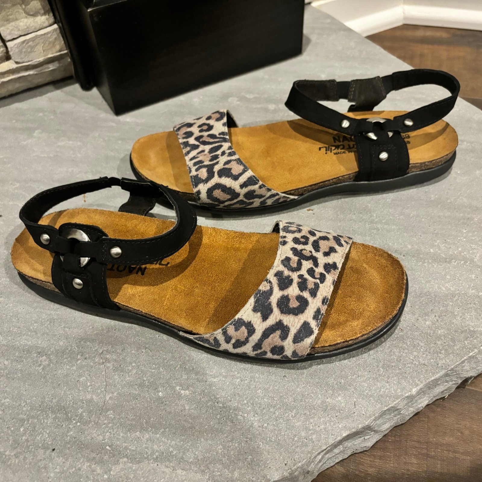 Naot Women’s Size 39 US 8-8.5 Sabrina Cheetah Black Suede Sandals NEW