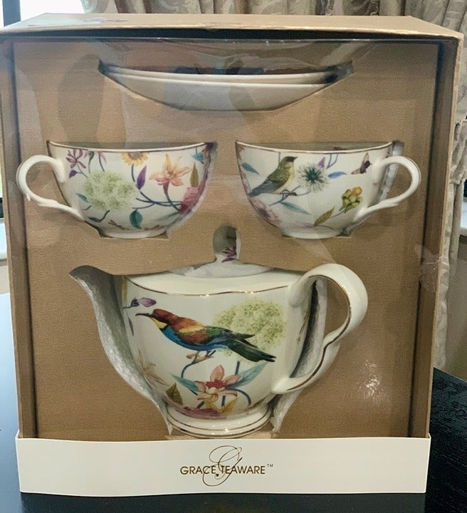 Grace Teaware Porcelain Teapot and cups 5-piece set gift box - NEW 2025 Spring