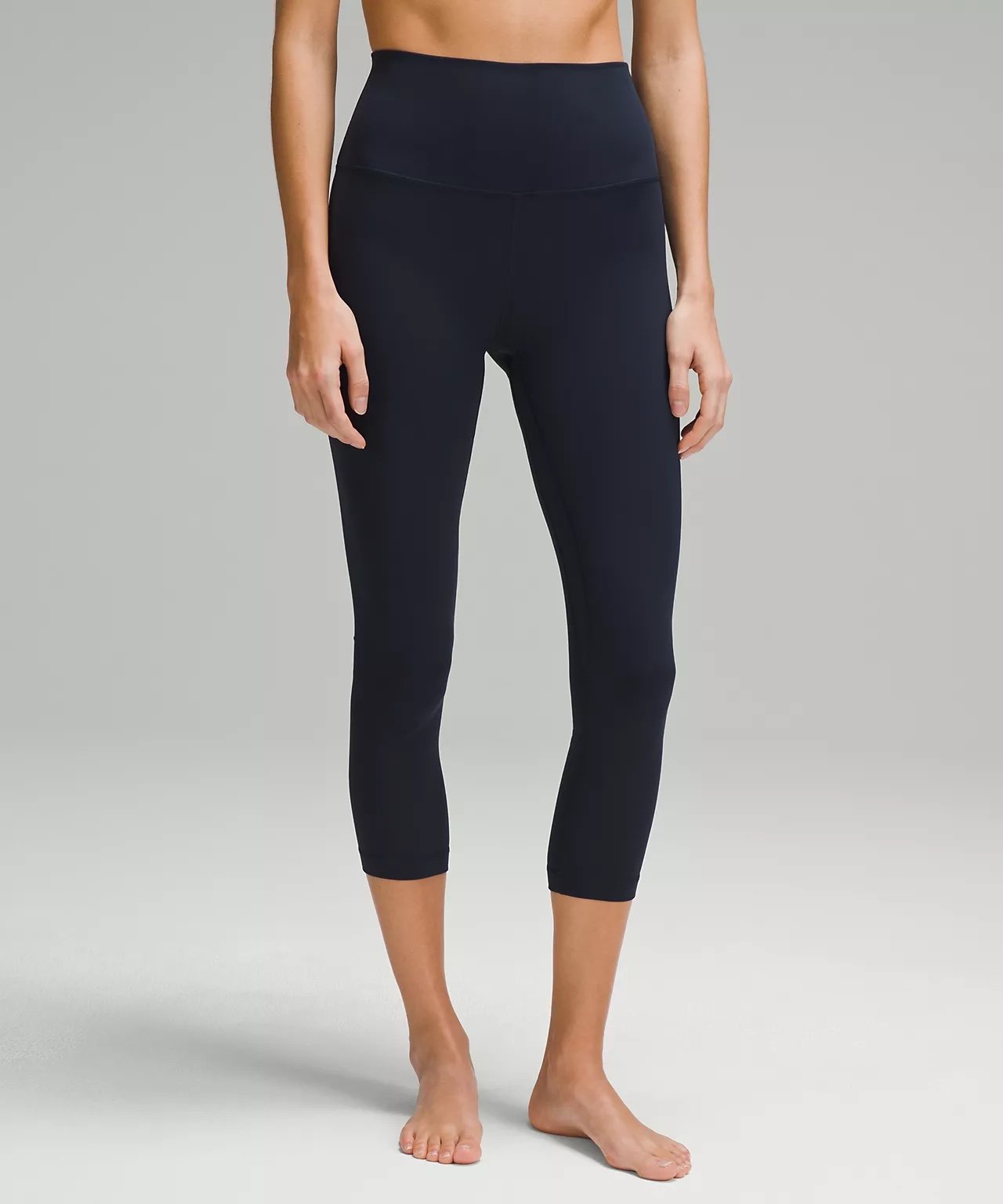 Lululemon Size 10 Align™ High-Rise Crop 23\