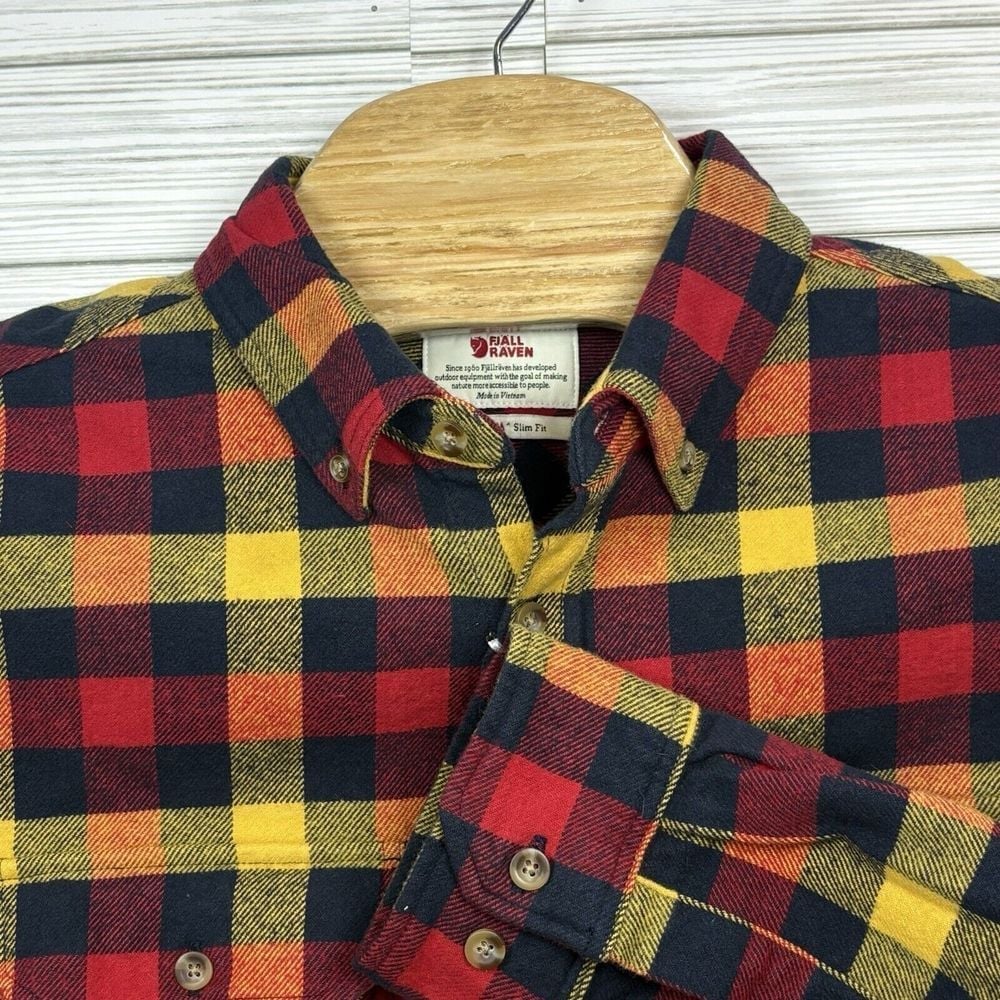 NWT Fjall Raven Skog Flannel Shirt Sz Med Mens Red 100% Cotton Long Sleeve Slim