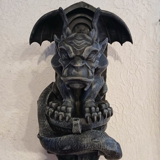 DELUXE RESIN GARGOYLE WALL HANGING STATUE FIGURE DECOR HALLOWEEN HORROR DISPLAY