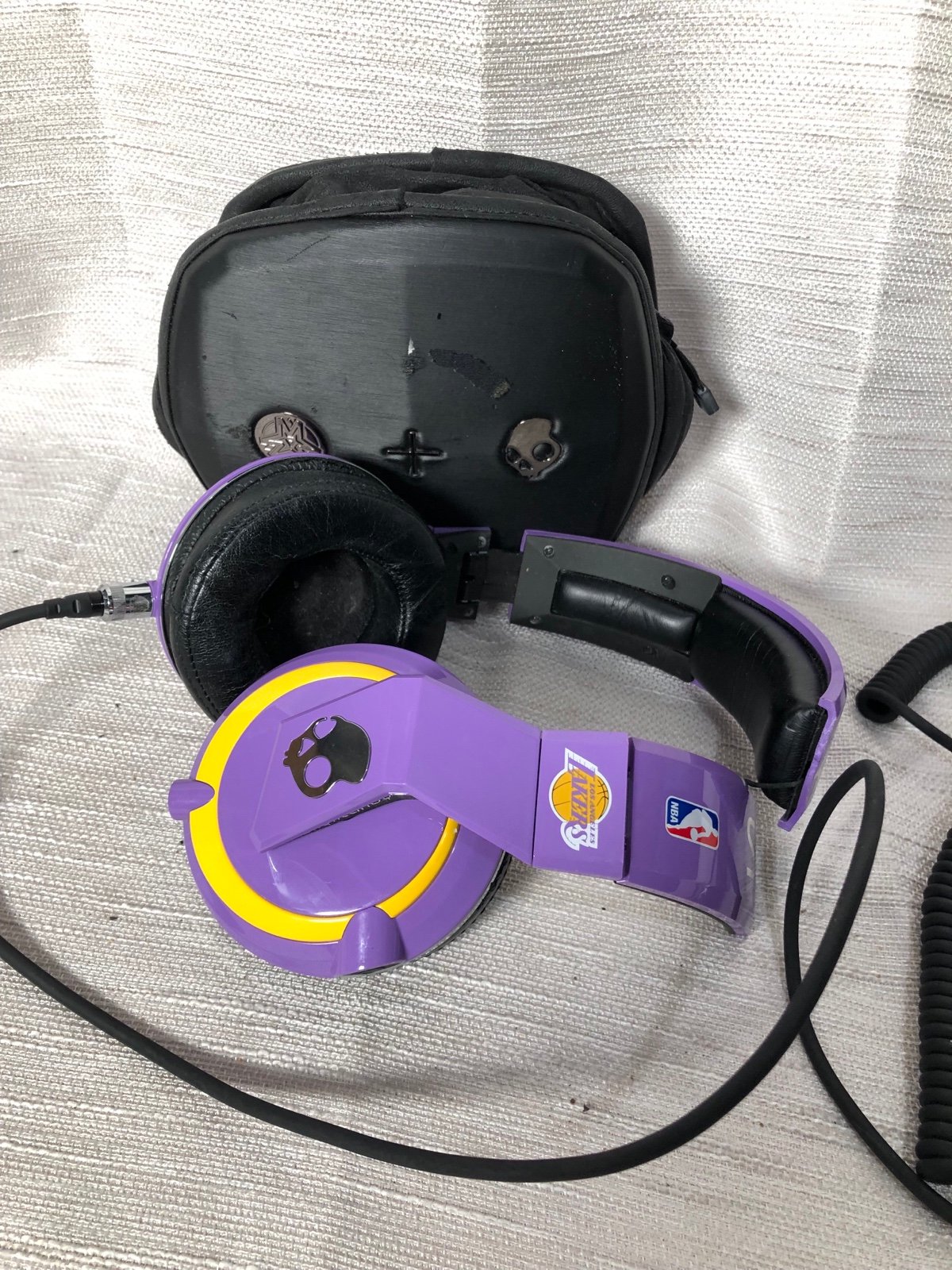 Skull Candy Mixmaster Lakers Headphones Mixmaster NEED PLASTIC GLUED They Work