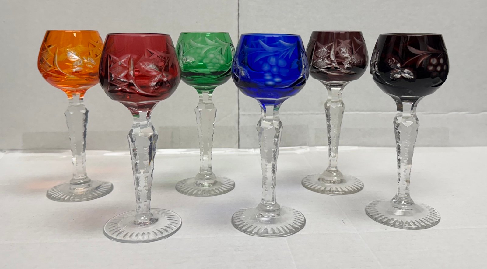 Bohemian Cut to Clear Crystal Wine Glasses 5” Set of 6