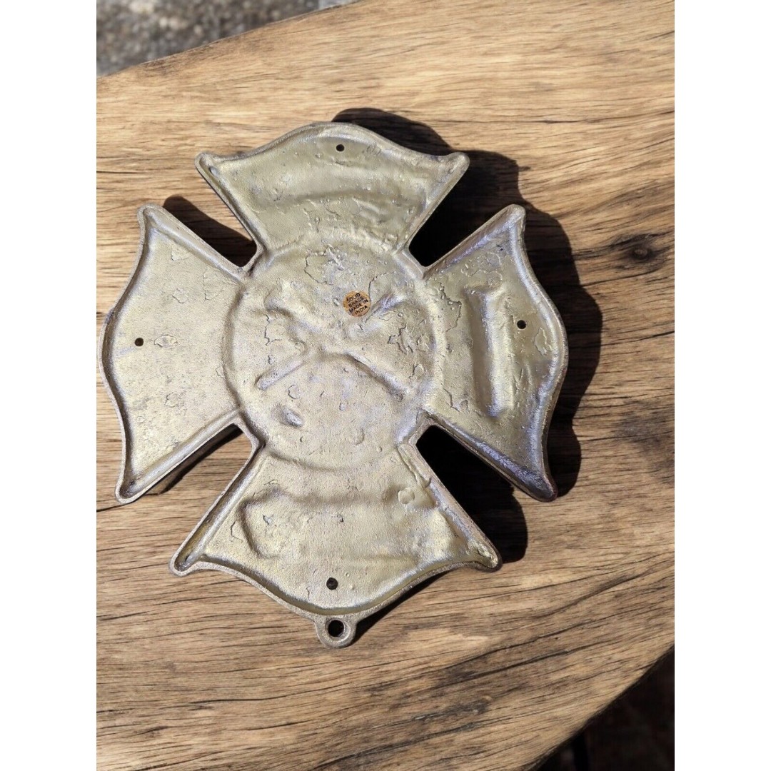 Vintage solid brass Firefighter's fire station wall plaque. display sign.