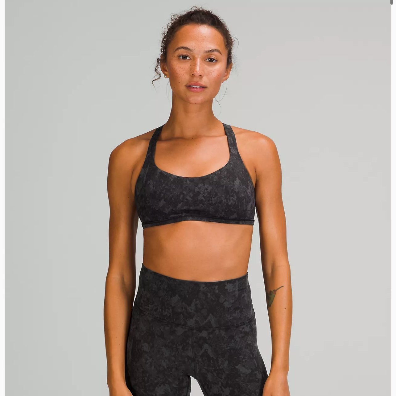Lululemon Free to Be Bra Wild NWT