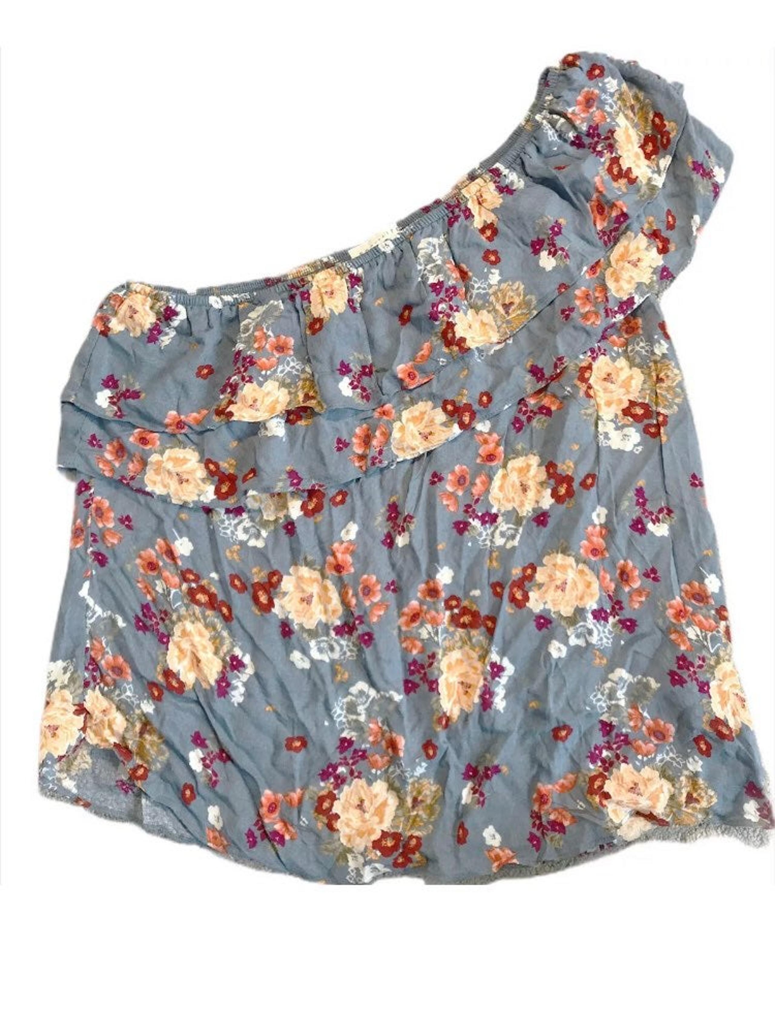 Sociolite XL One Shoulder Ruffled Top