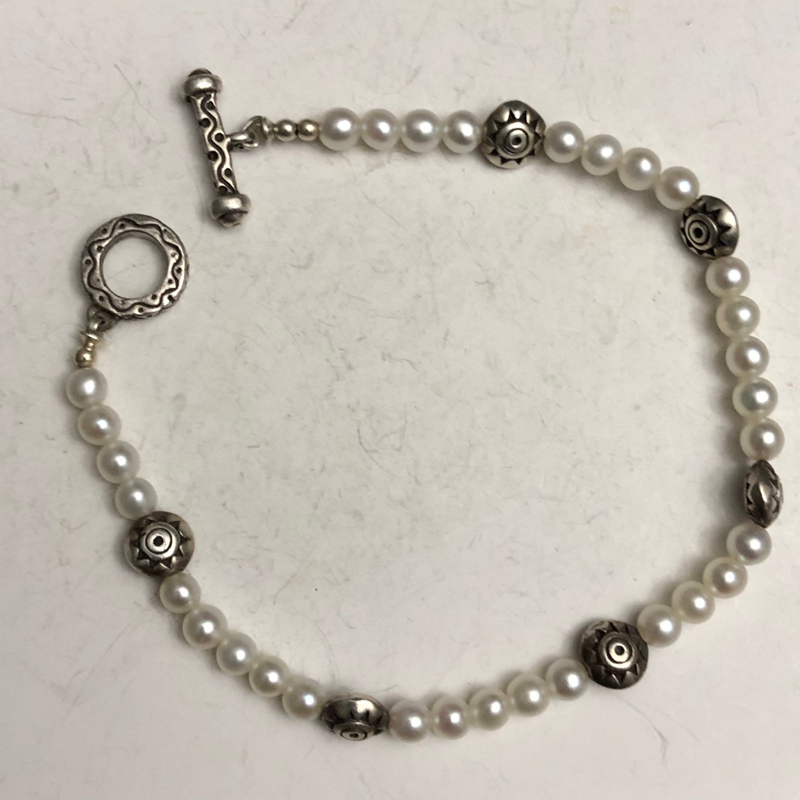 Sterling silver dainty white pearl bracelet with toggle clasp 7”