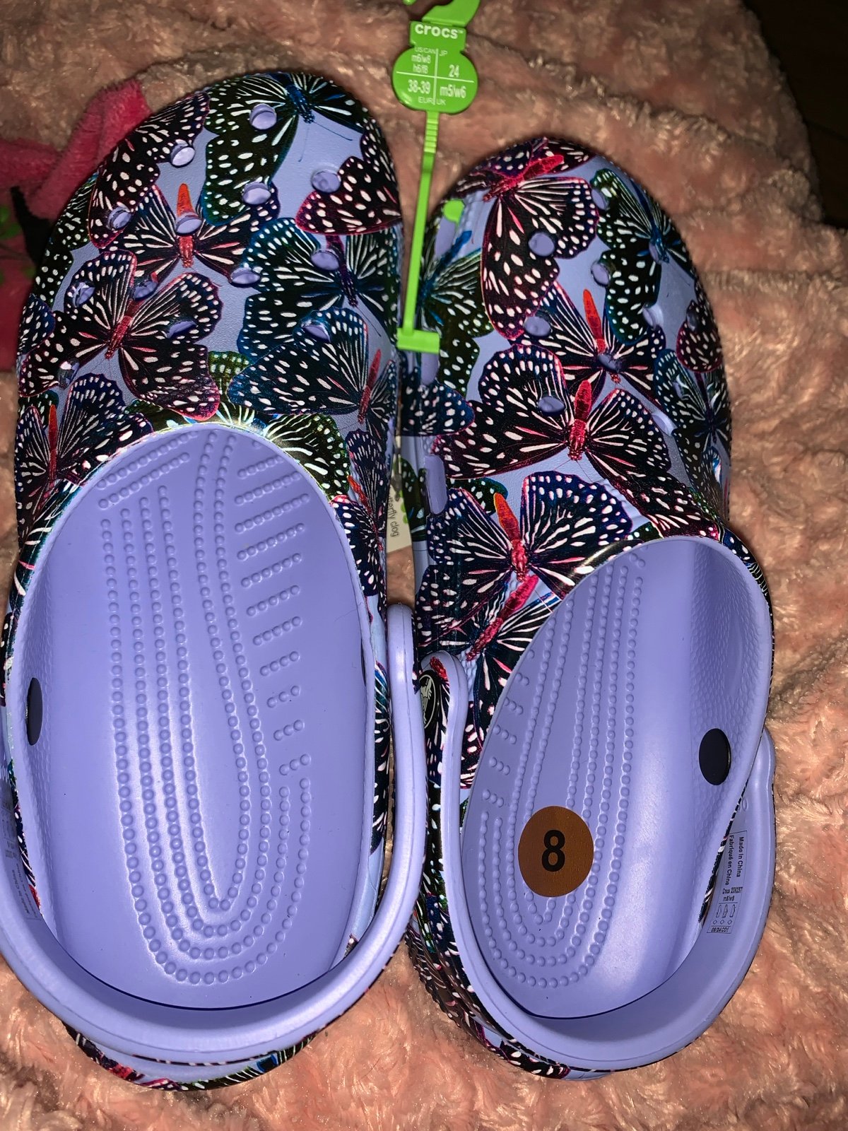 Woman butterfly Crocs size 8 nwt