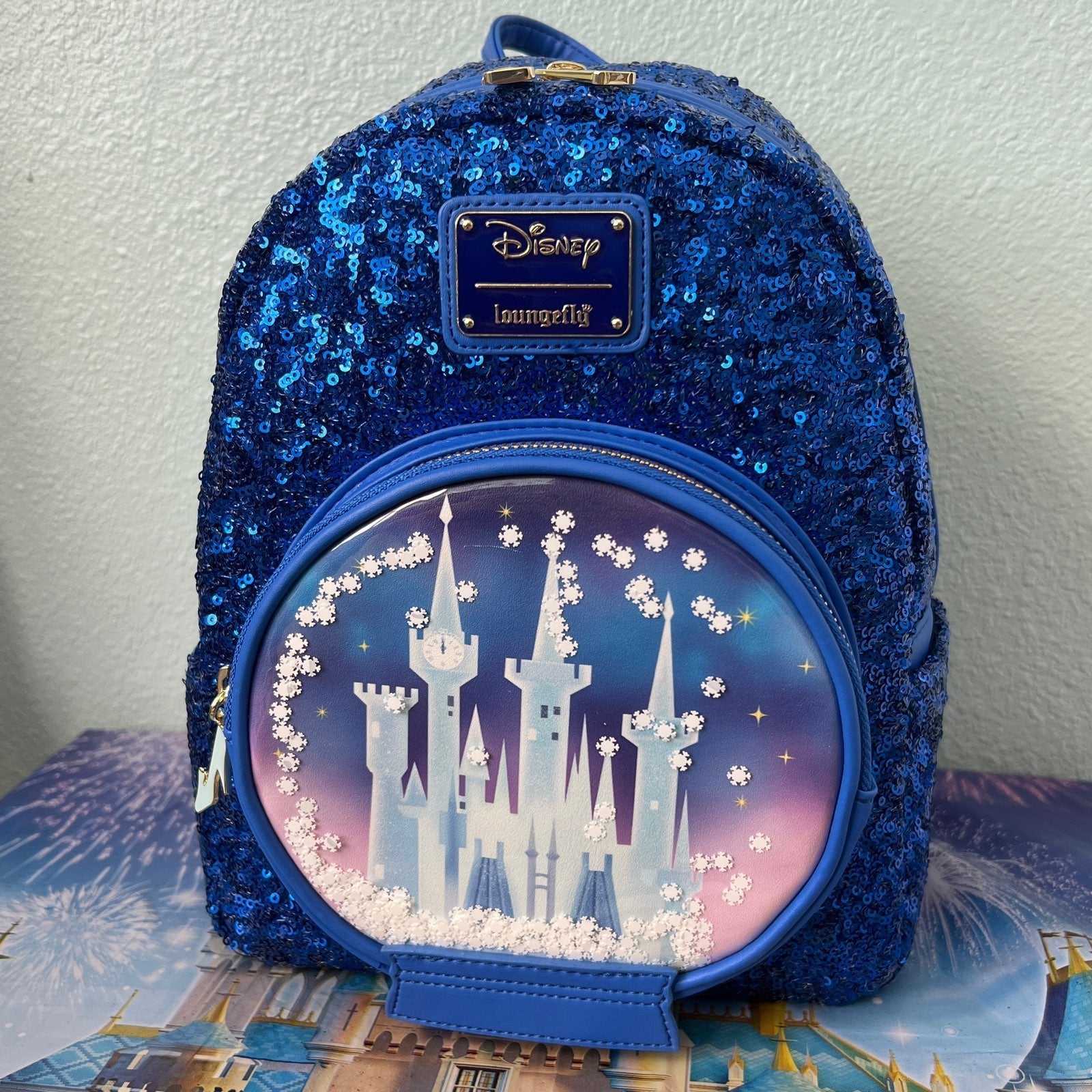 Cinderella Castle Disney Enchanted Snow Globe Collection