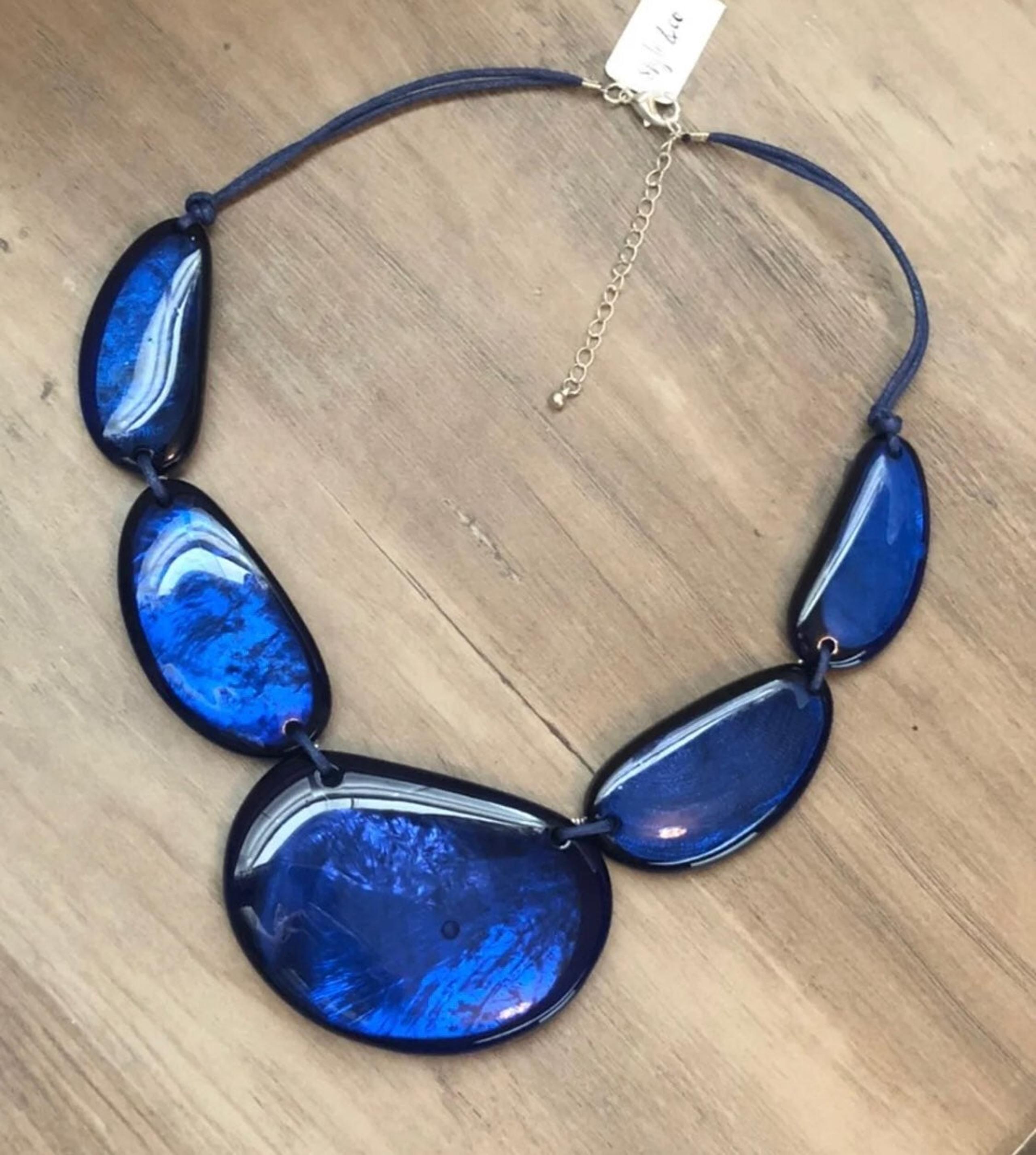 New Style & Co Large blue statement necklace