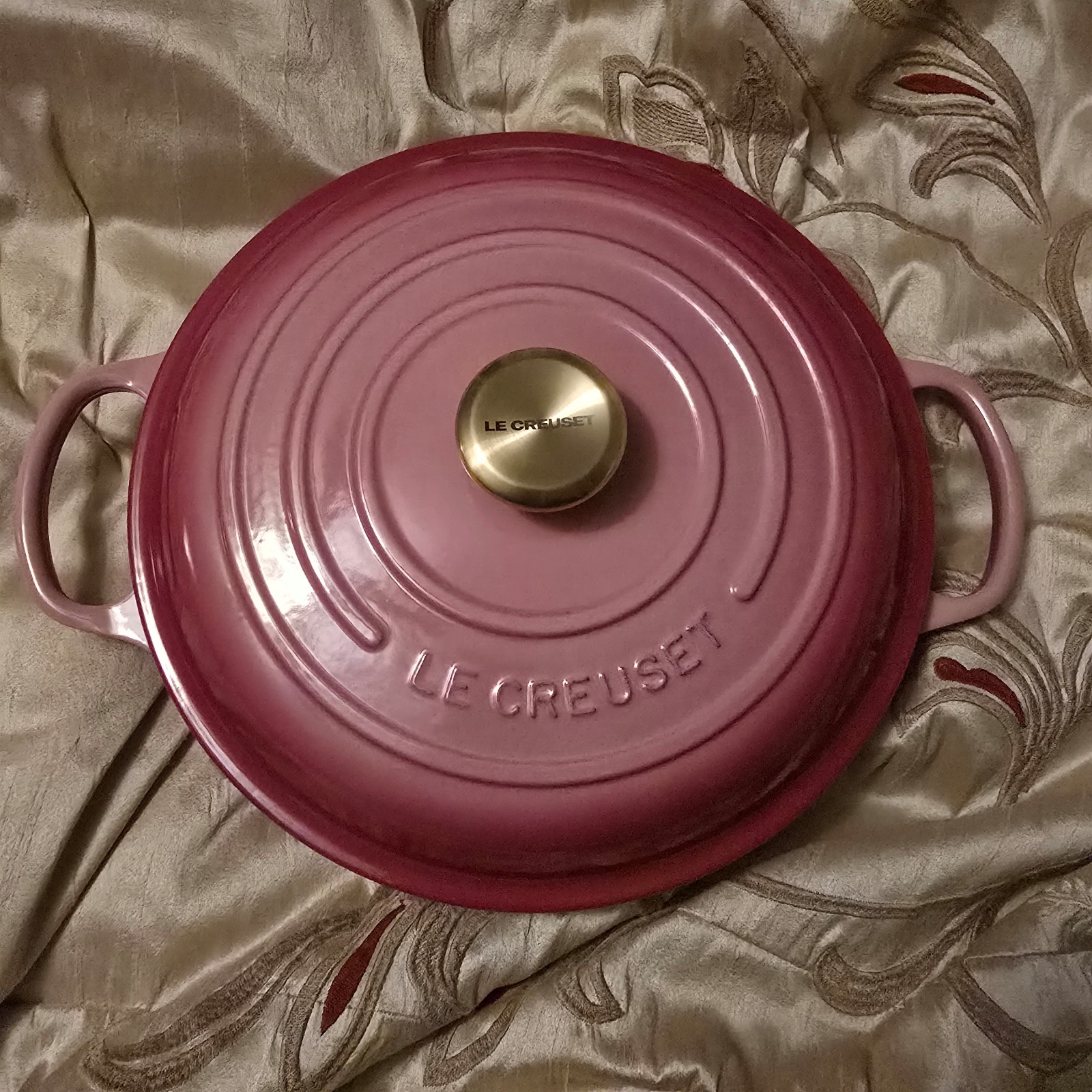 Le Creuset berry braiser 3.5qt 30 cm