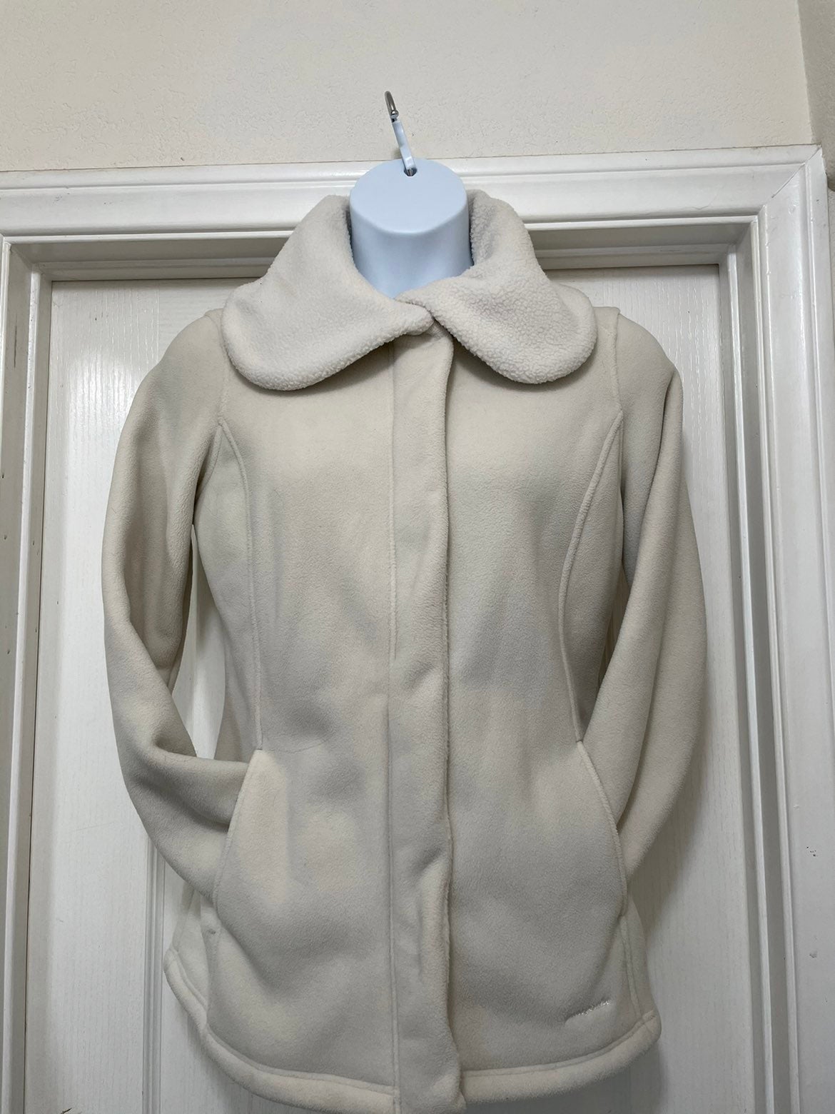 Patagonia fleece jackets for women