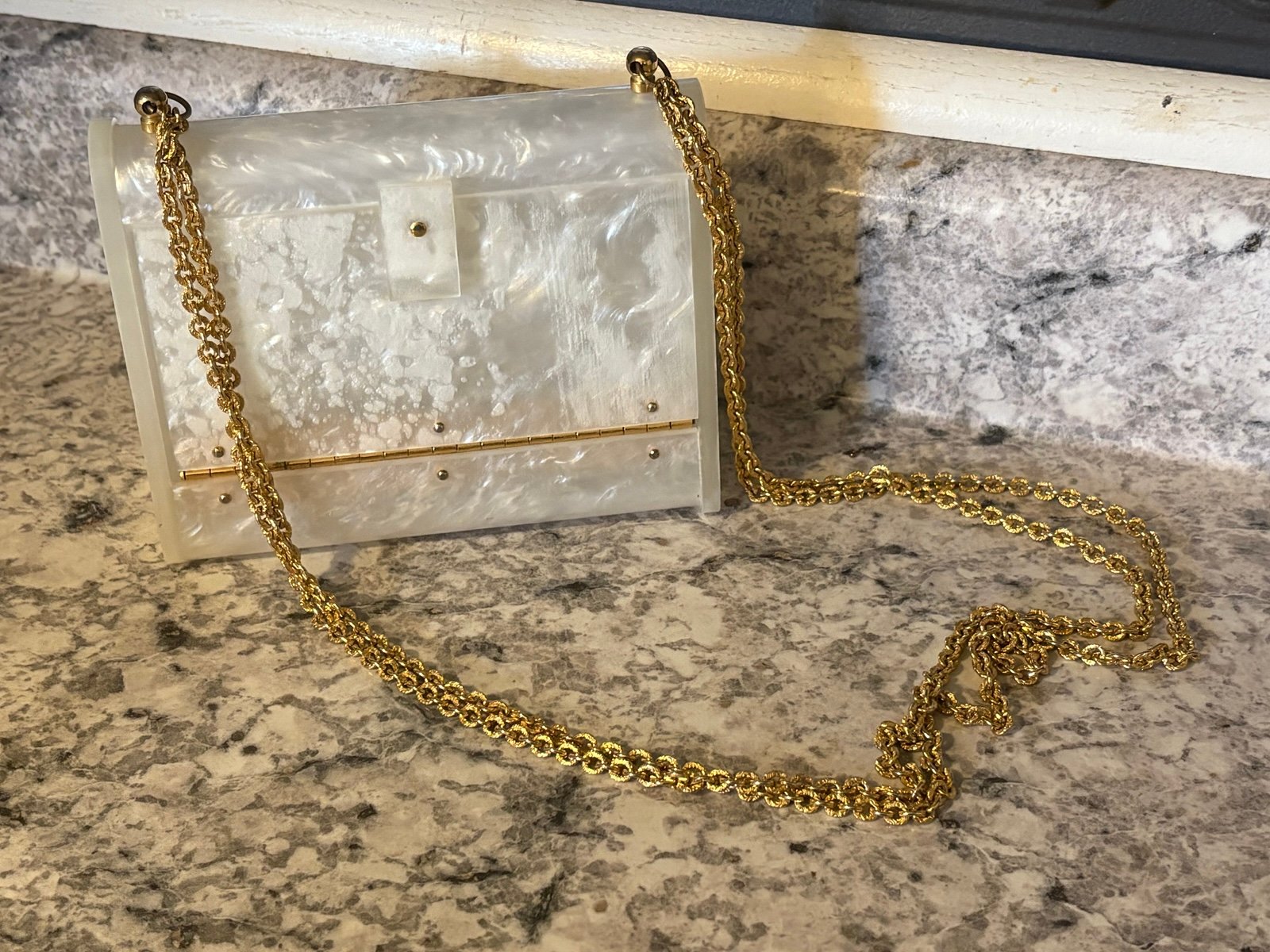 Rialto Lucite Art Deco Crossbody Shoulder Bag Purse Mother Of Pearl Gold Chain